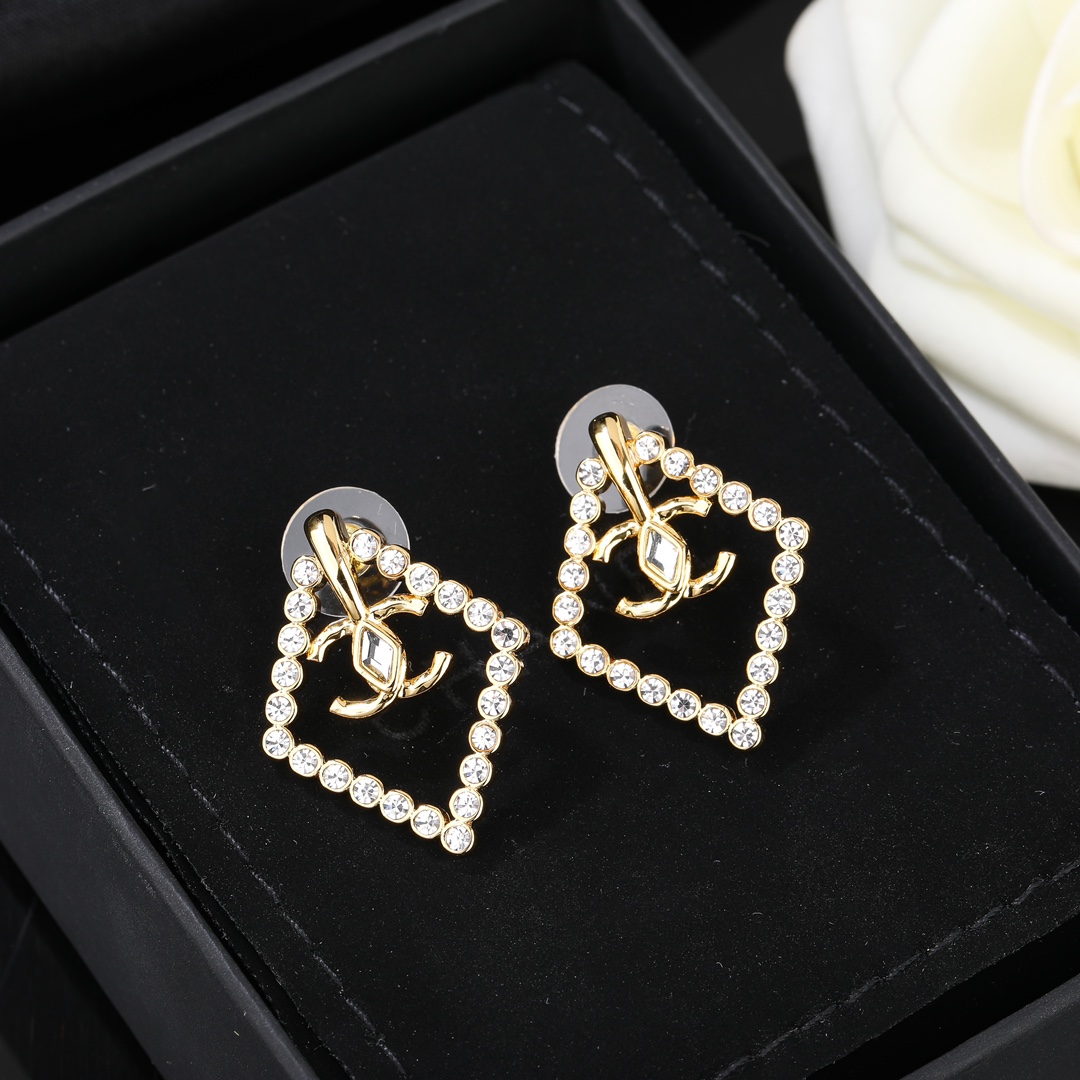 Chanel Earring