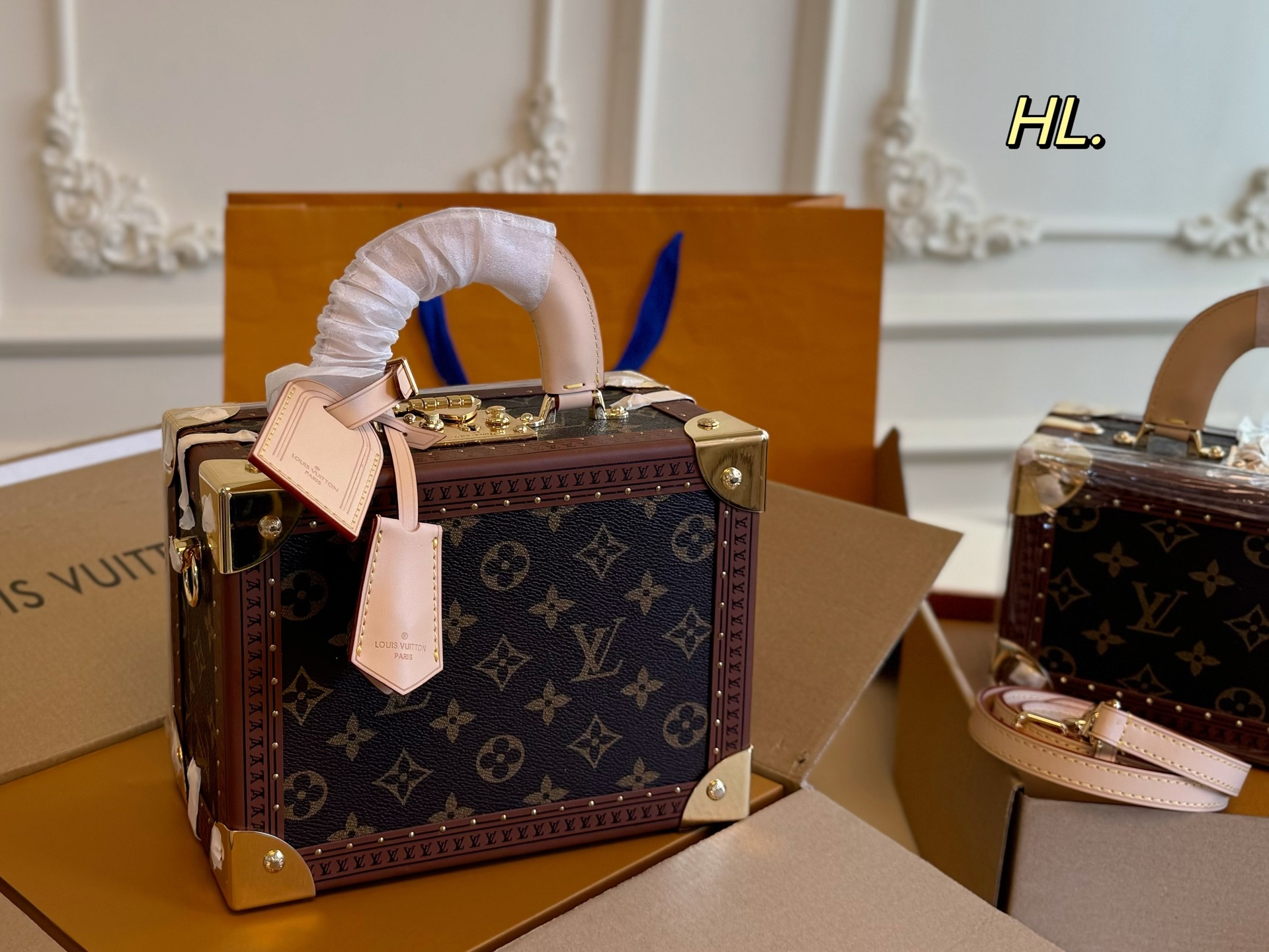 LV Valisette