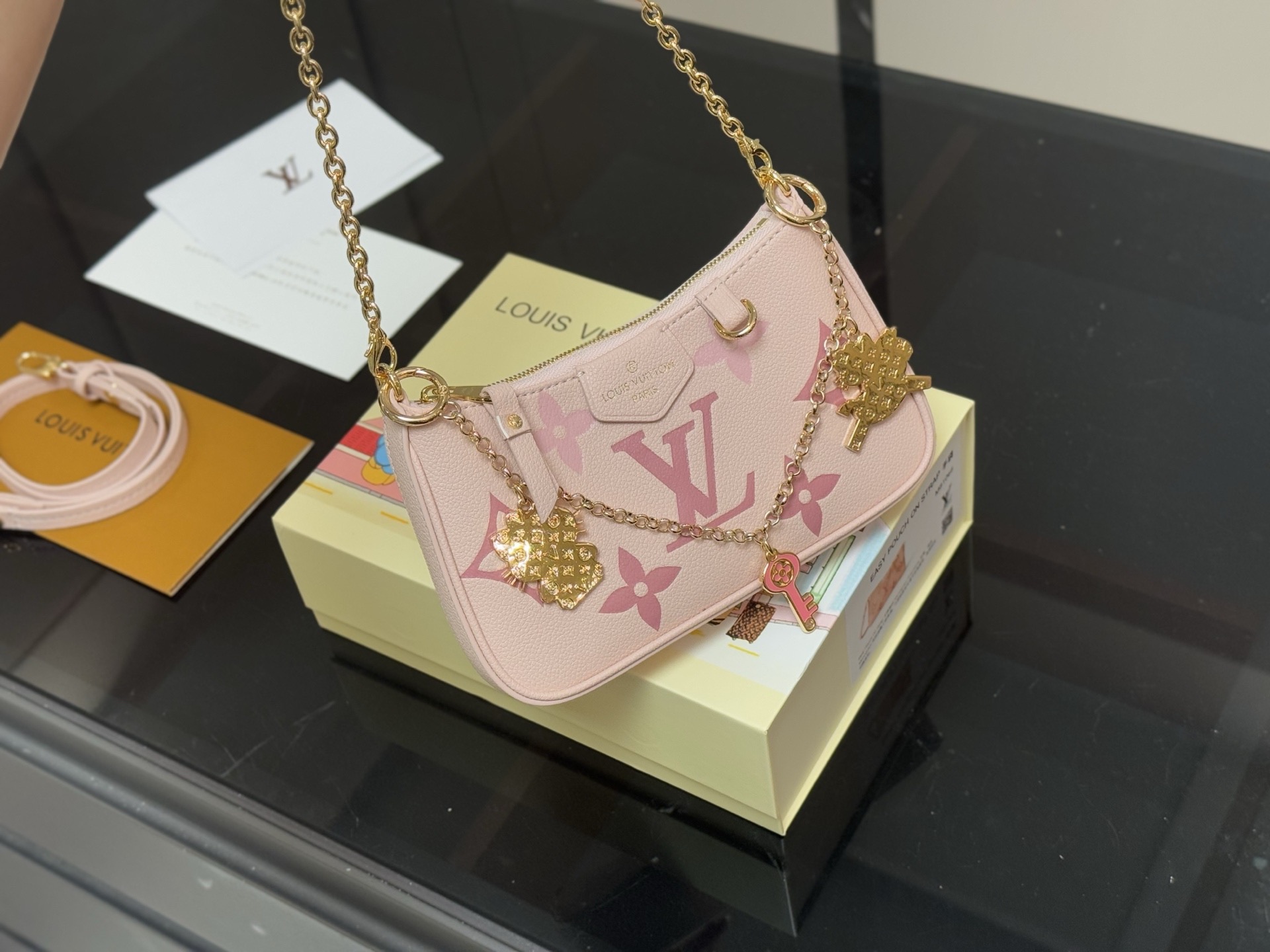 LV Easy Pouch
