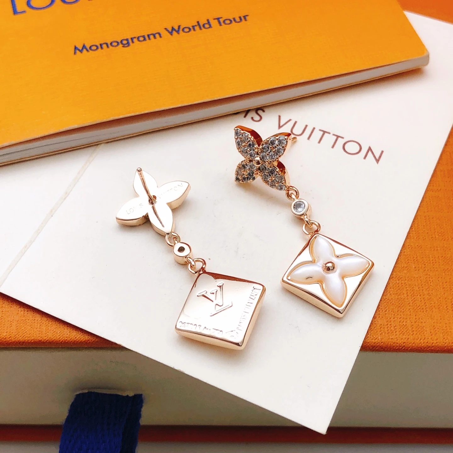 LV Earring