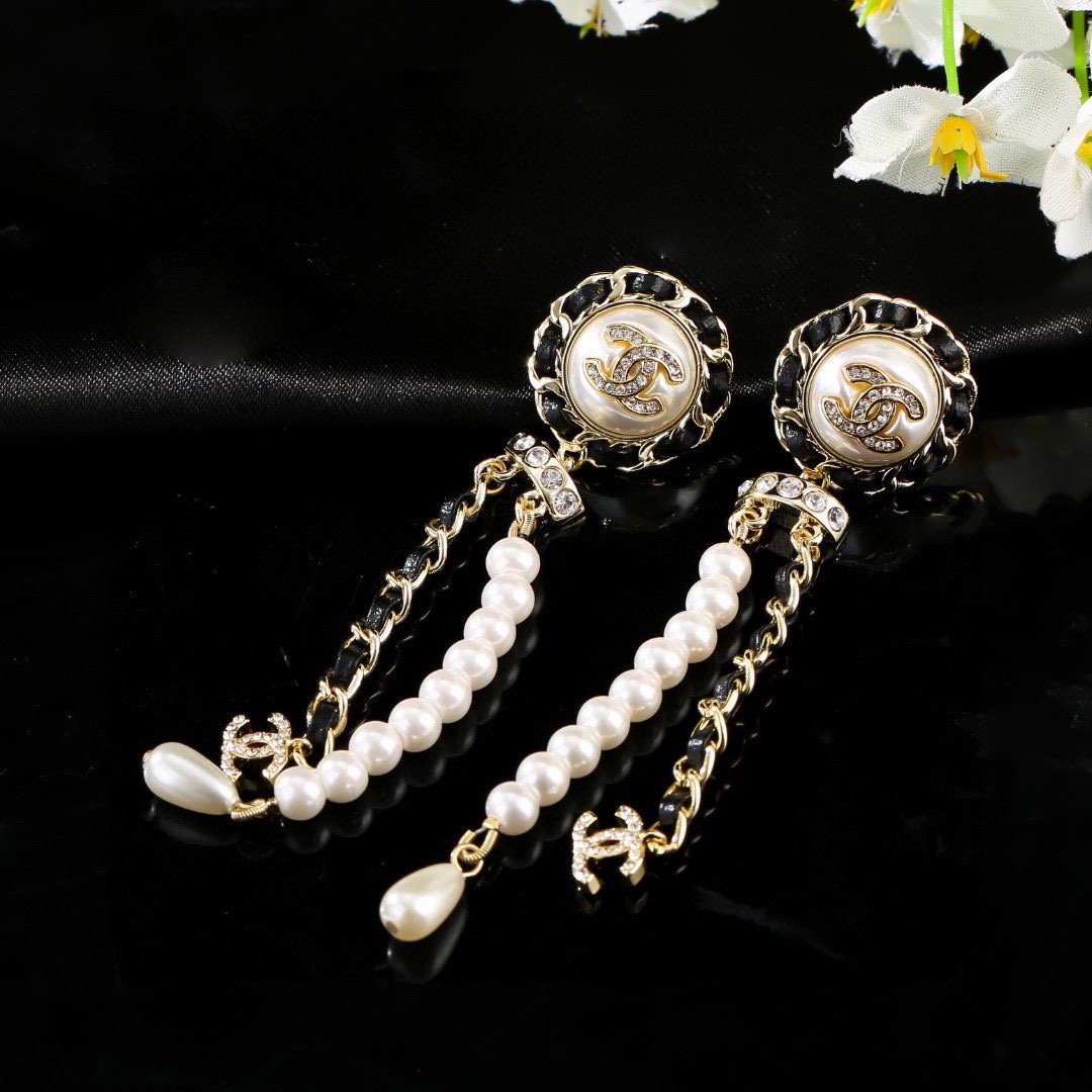 Chanel Earring