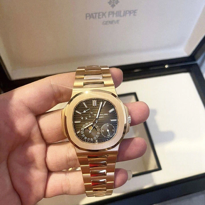 5712/1R Patek Philippe- NAUTILUS