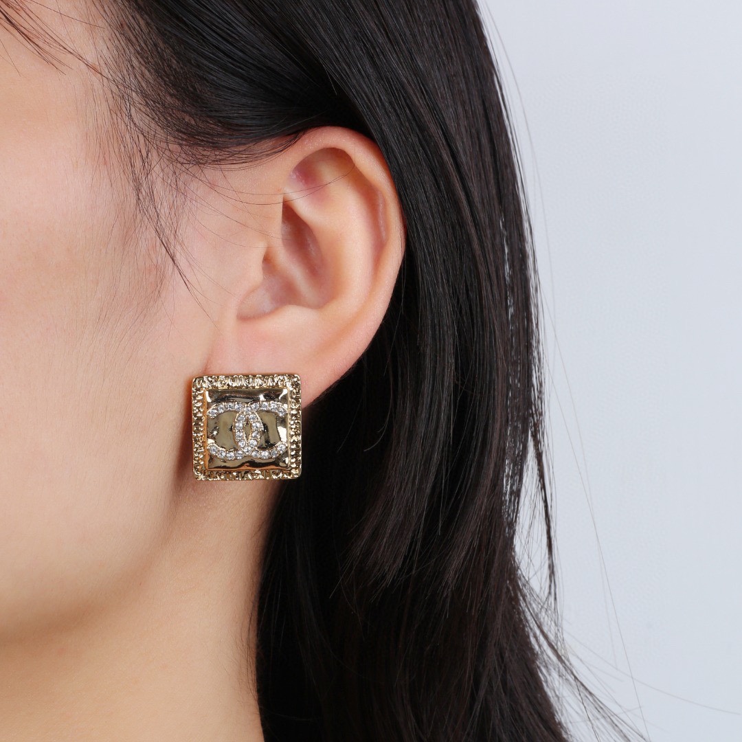 Chanel Earring