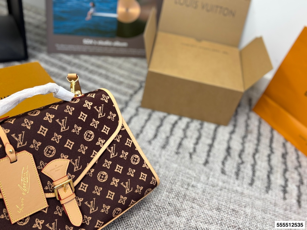 LV Vintage IVY