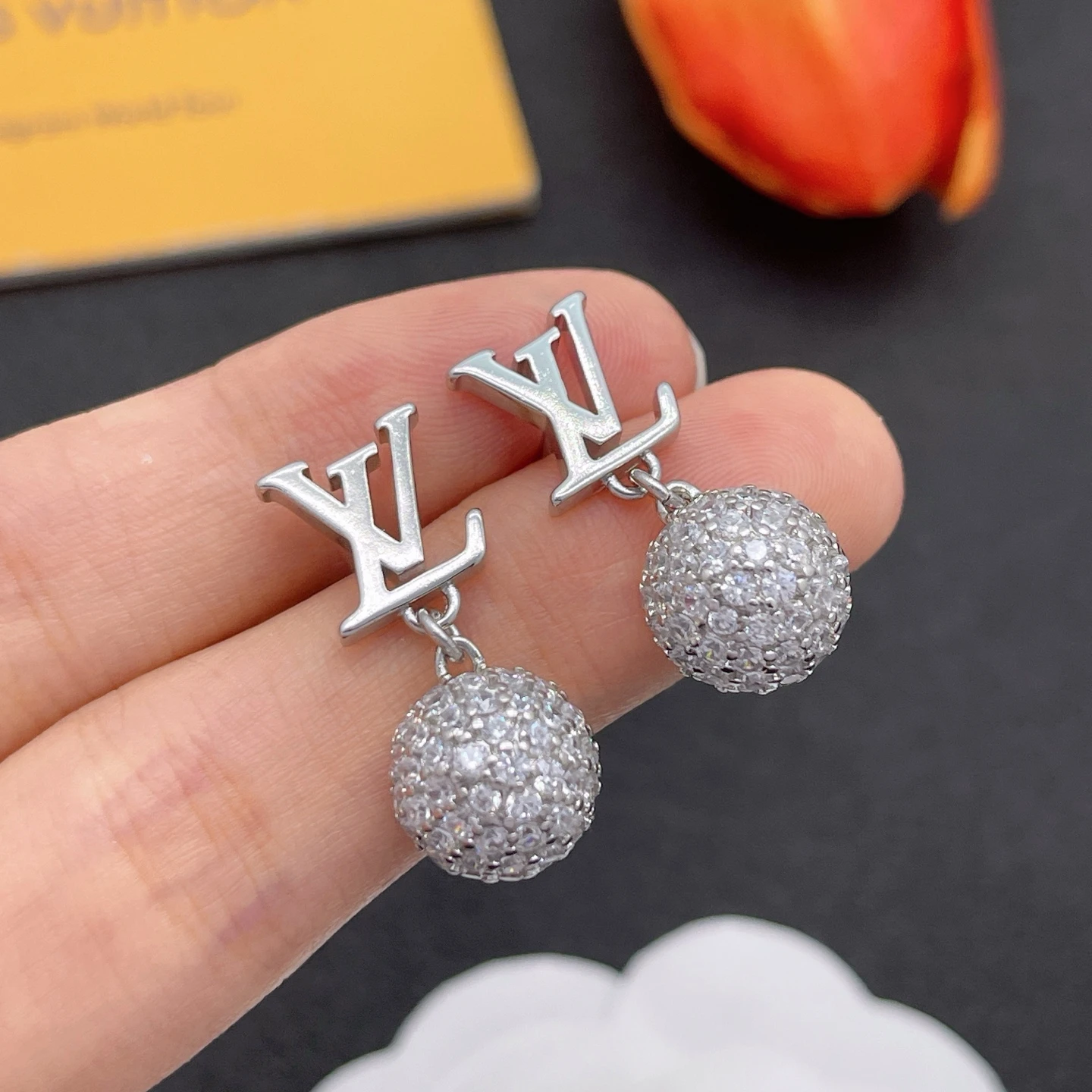 LV Earring