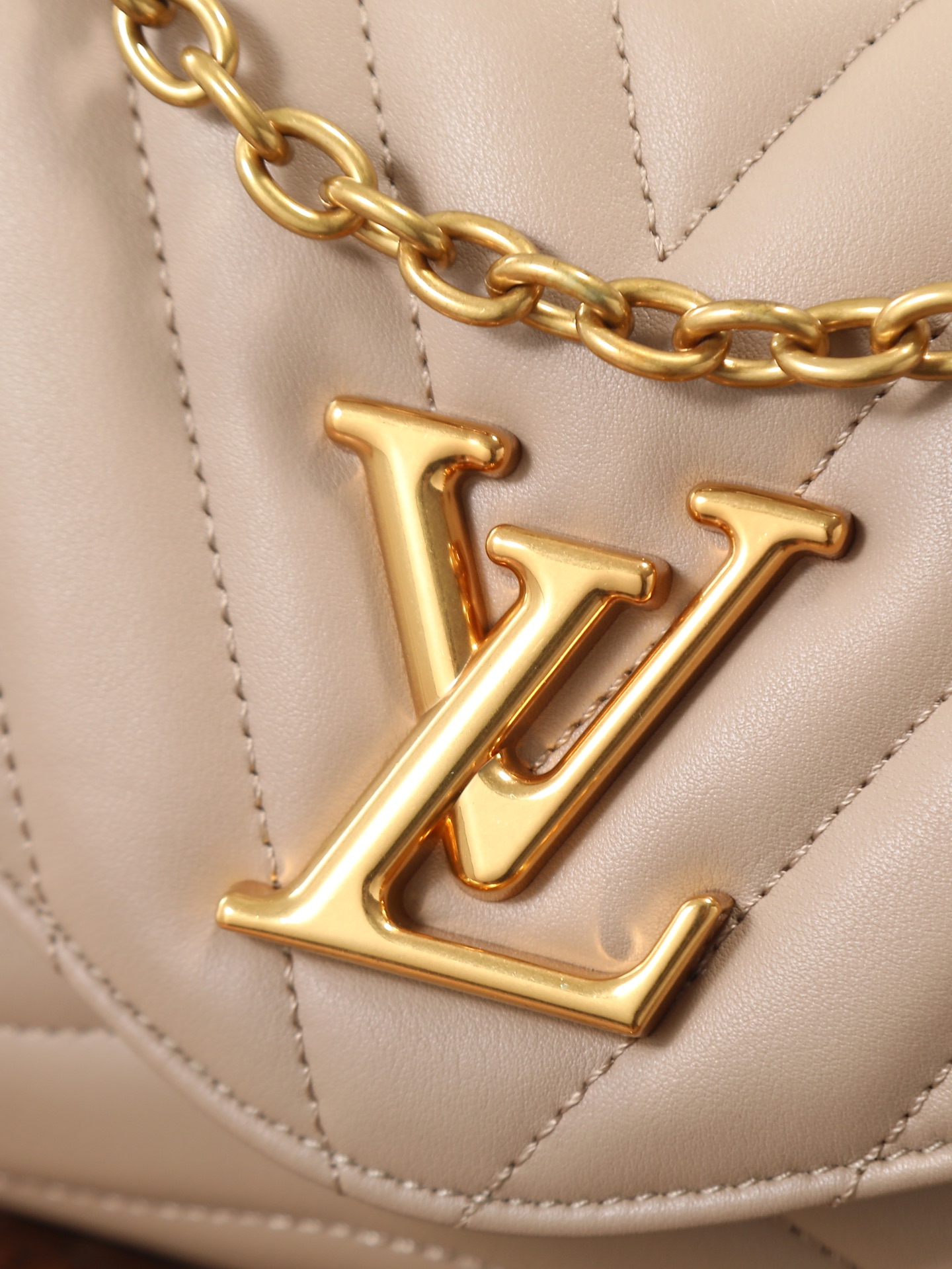 LV NEW WAVE