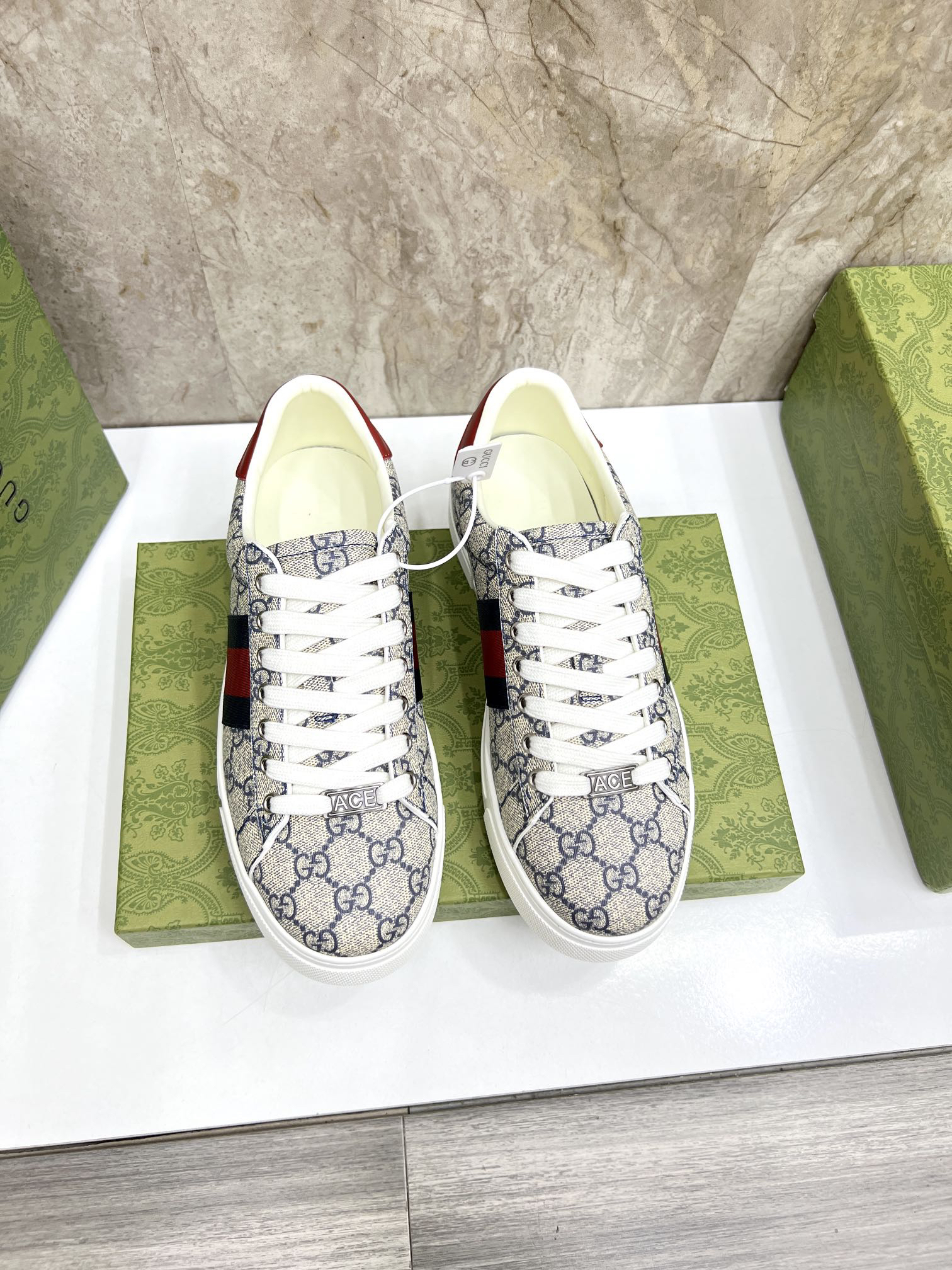 Gucci Sneakers