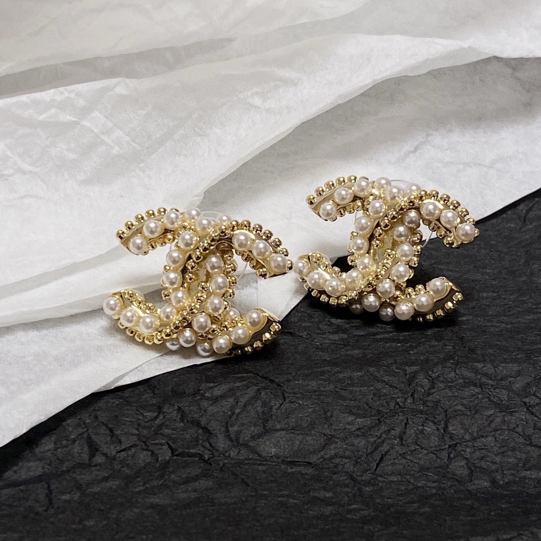 Chanel Earring