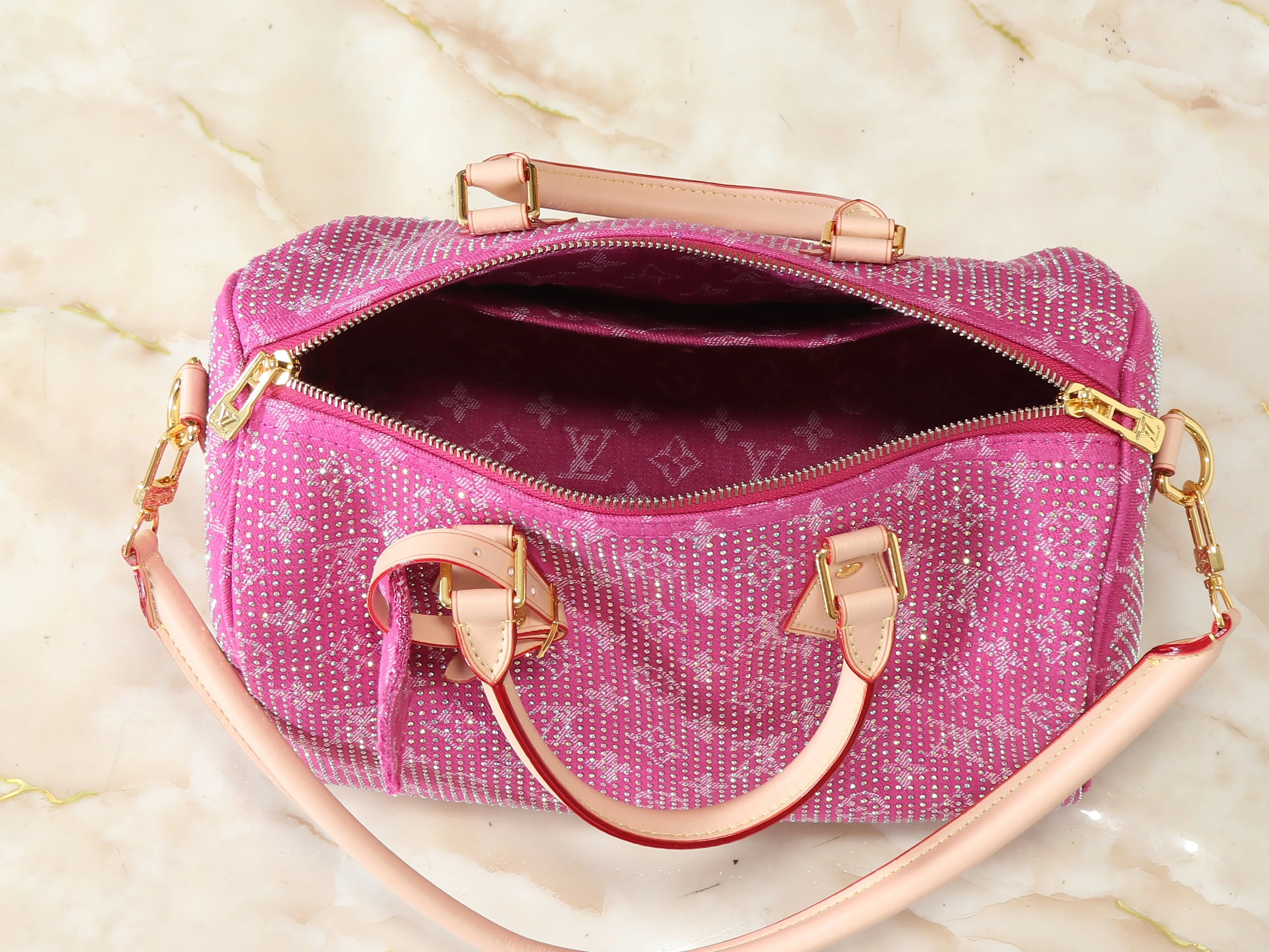 LV Demin Diamond Speedy Soft 30
