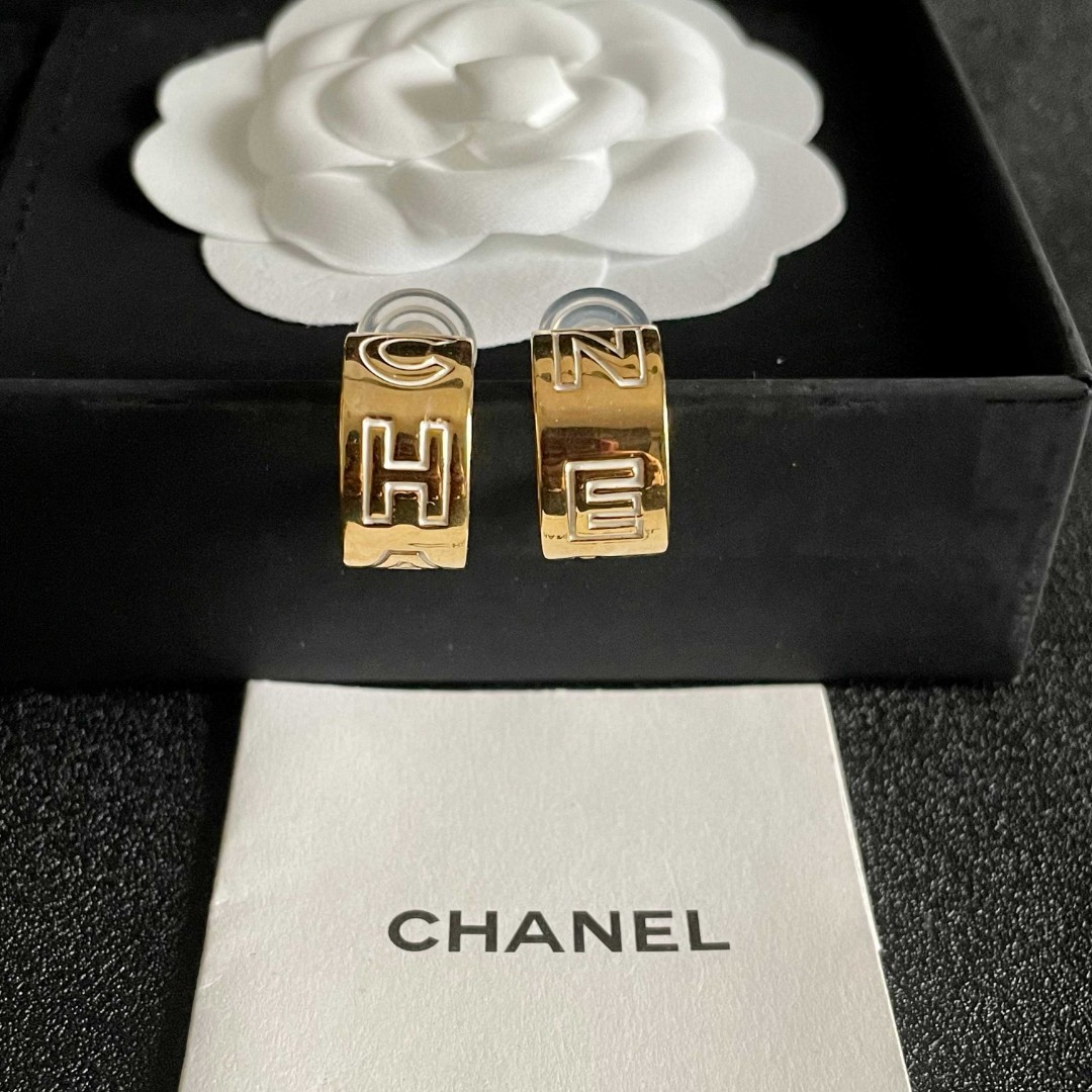 Chanel Earring 6
