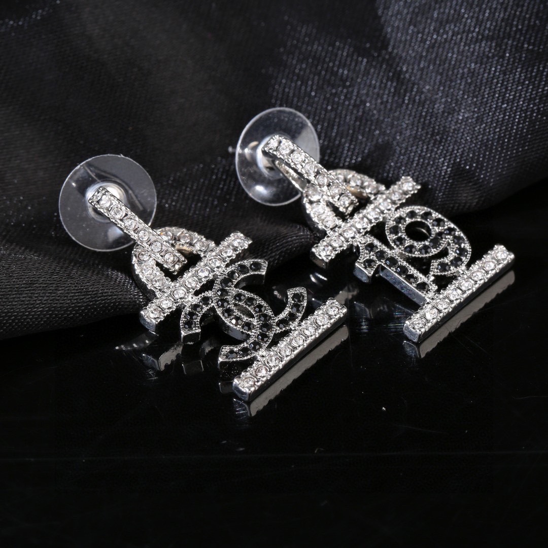 Chanel Earring