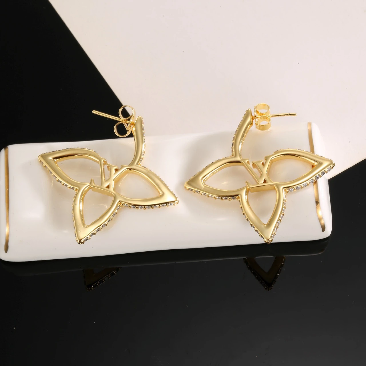 LV Earring