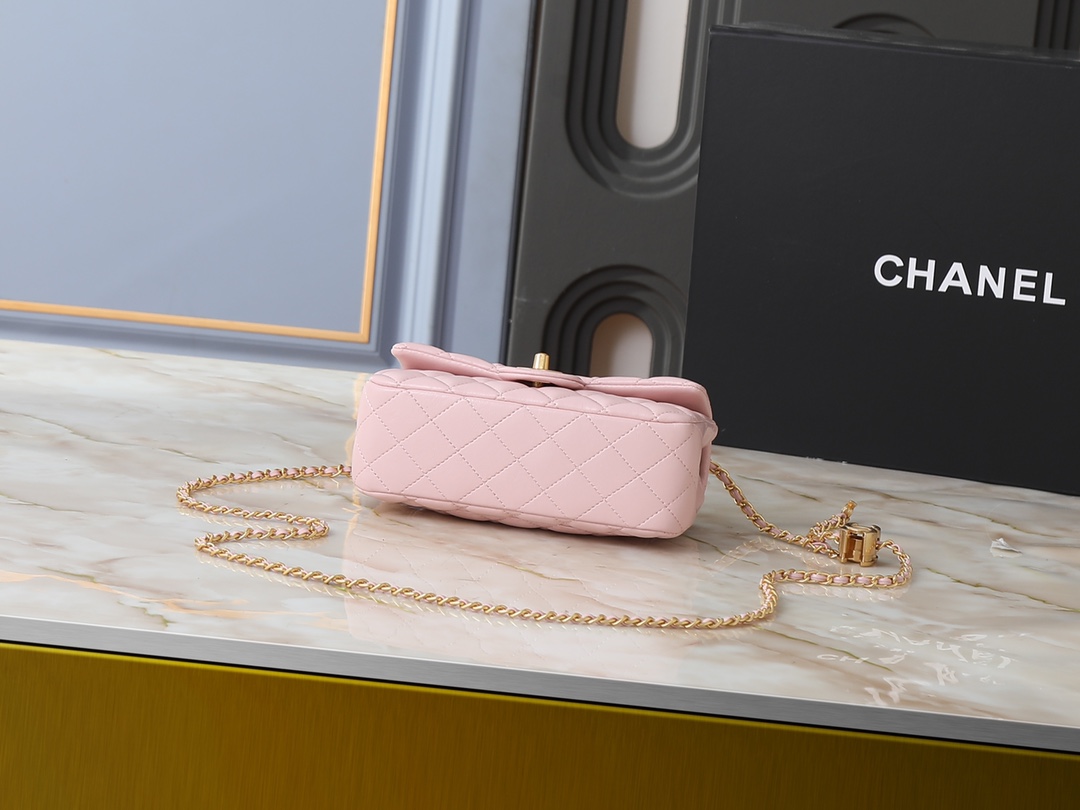 Chanel 25B Classic Flap