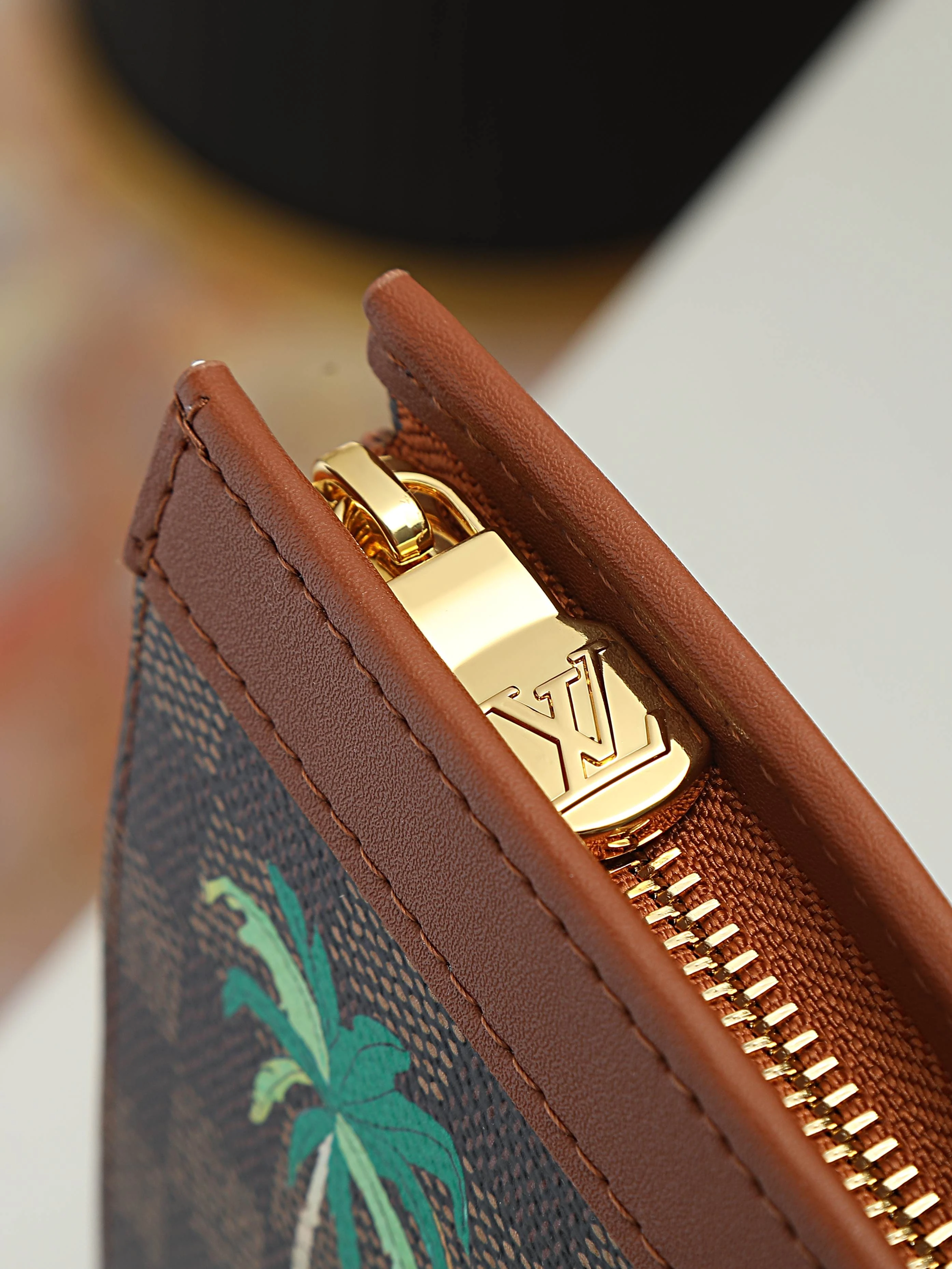Cosmetic Pouch PM