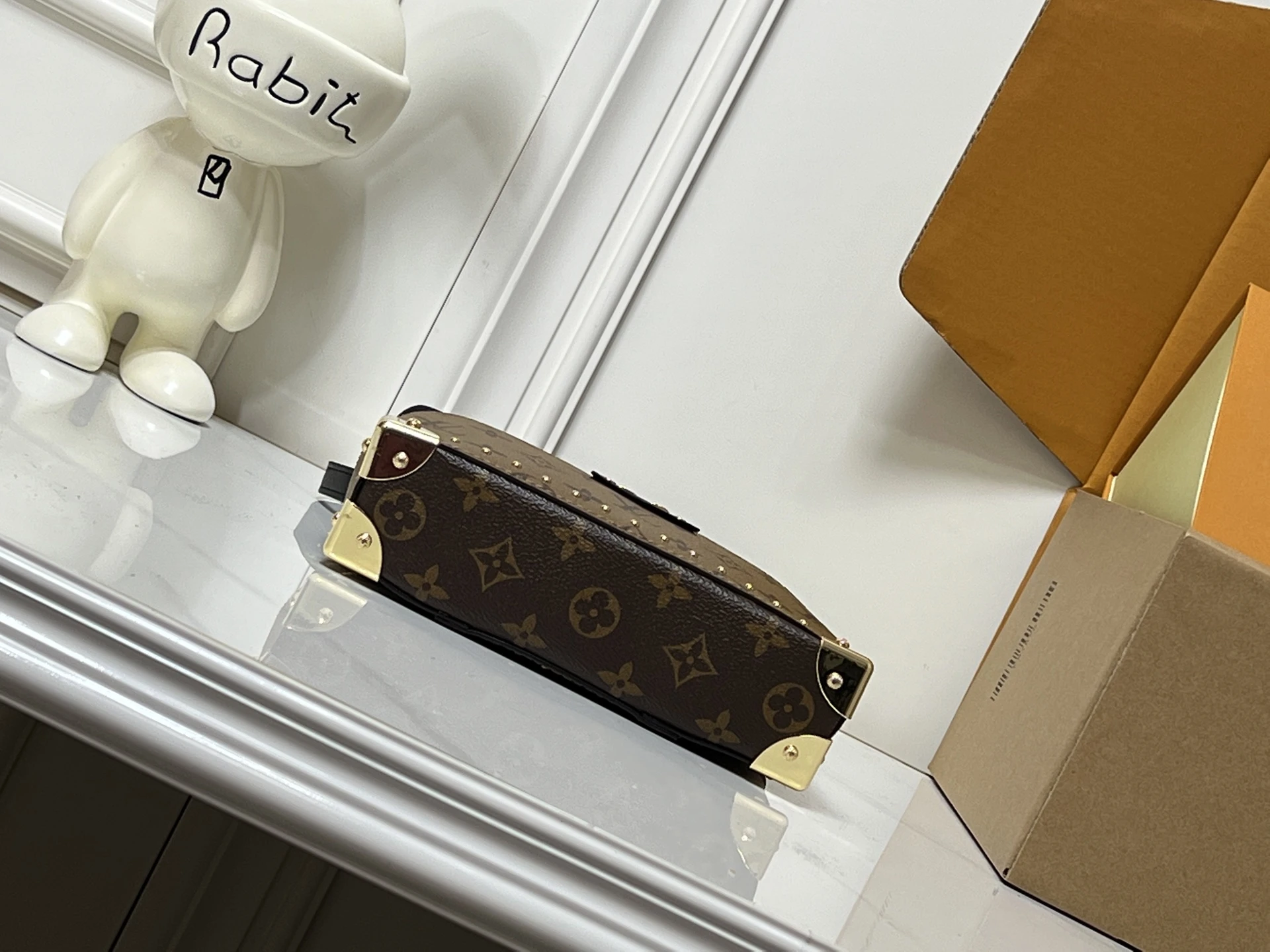 VANITY POUCH TRUNK