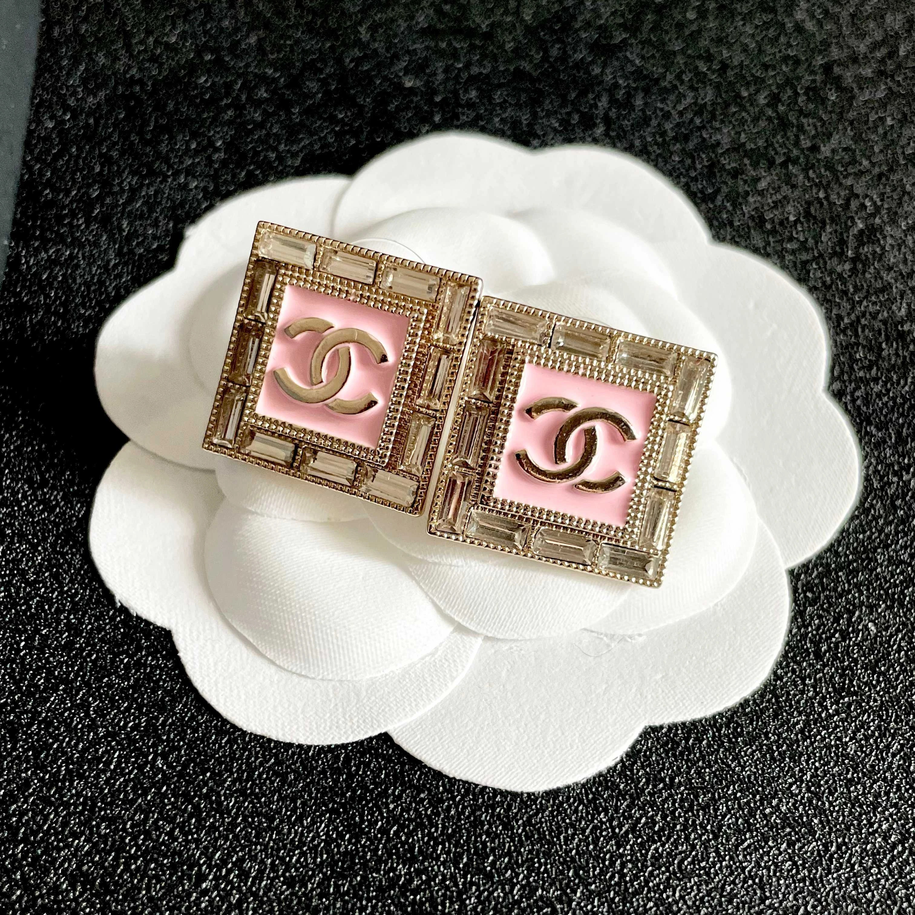 Chanel Earring