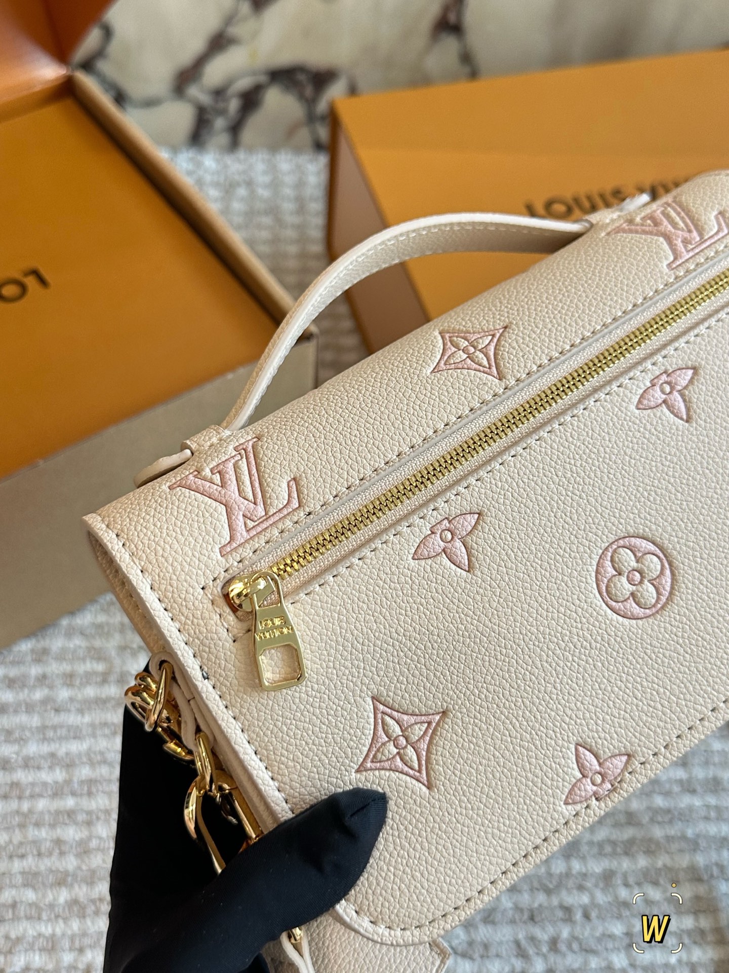 LV Metis