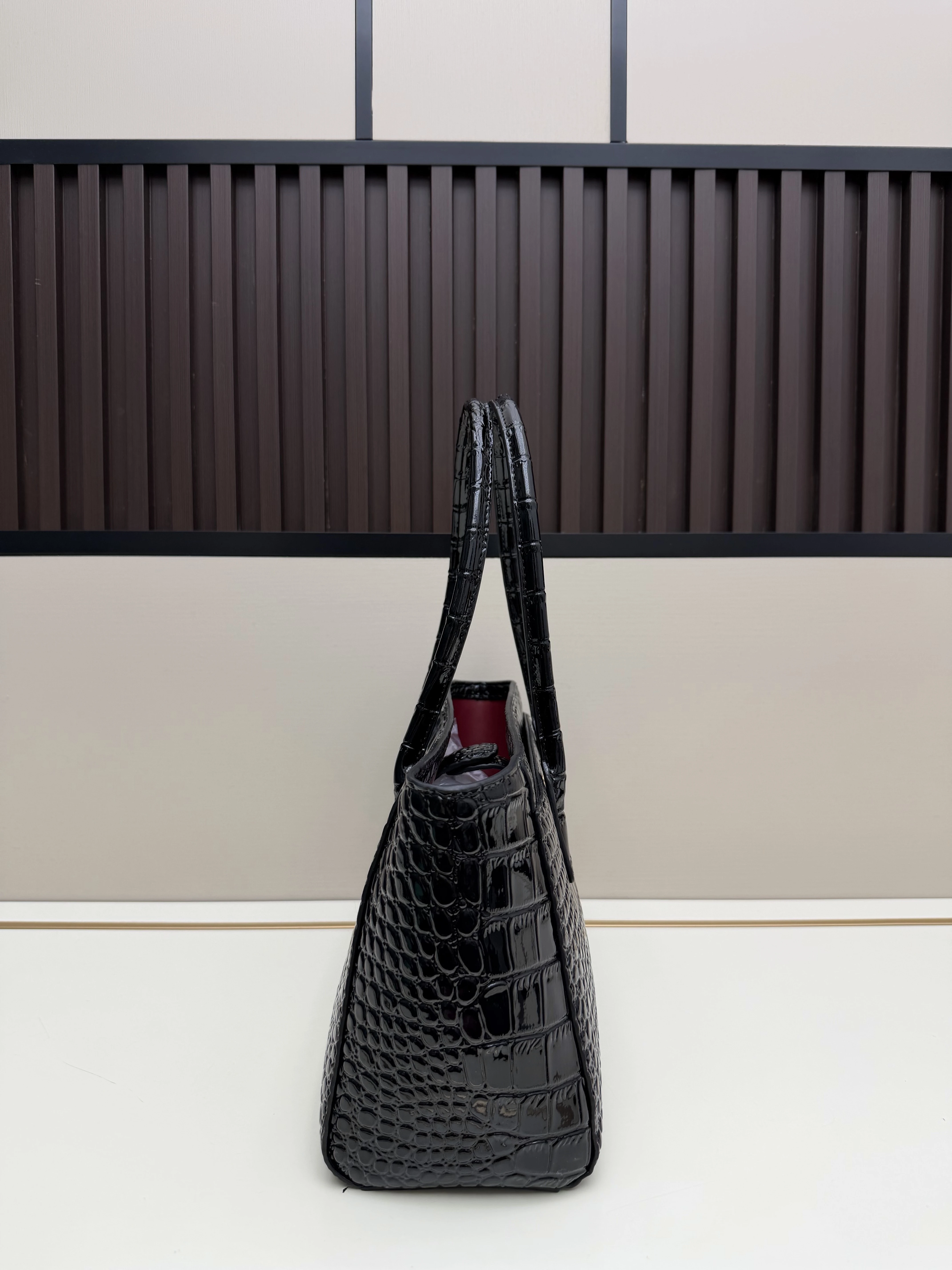 Chanel 2026 SS Crocodile Cowhide Tote Bag