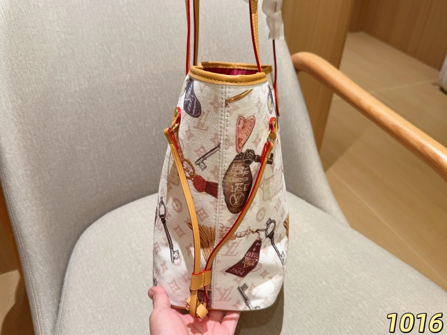LV Neverfull