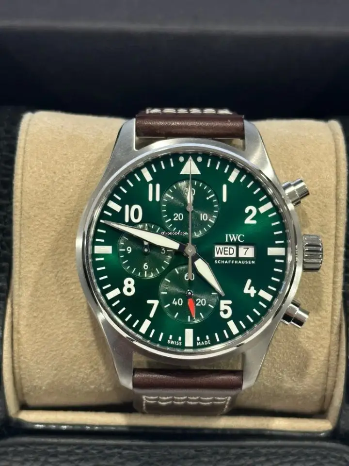 IWC pilot series IW378005 watch