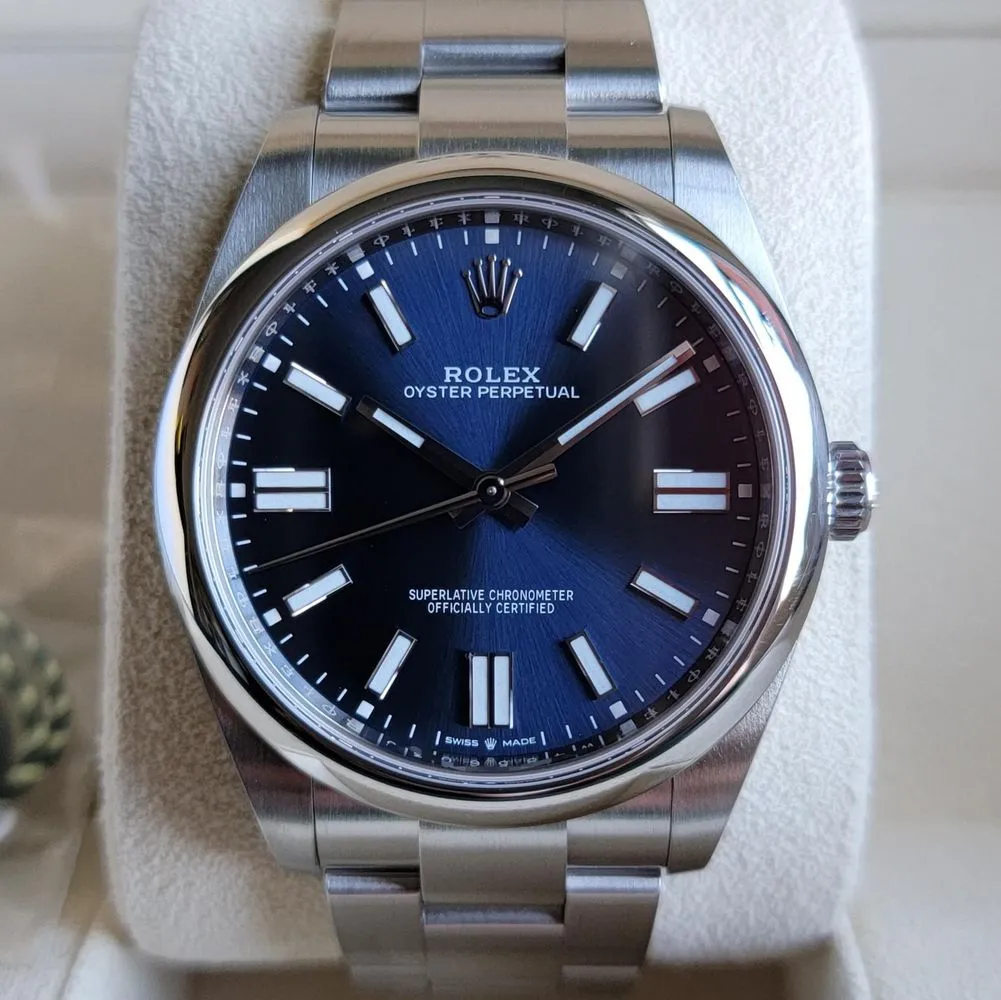 OYSTER PERPETUAL 124300 Series(Blue table)