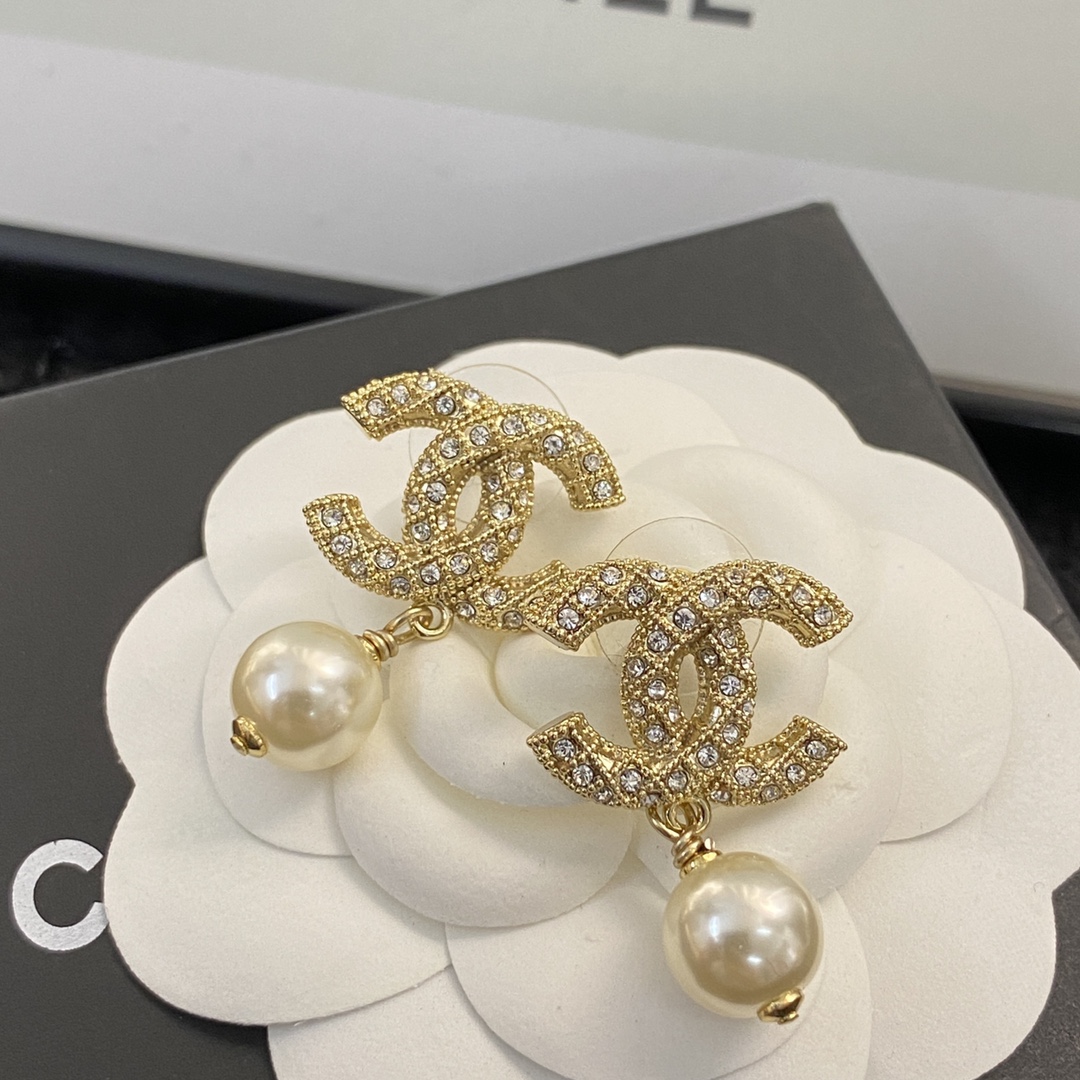 Chanel Earring