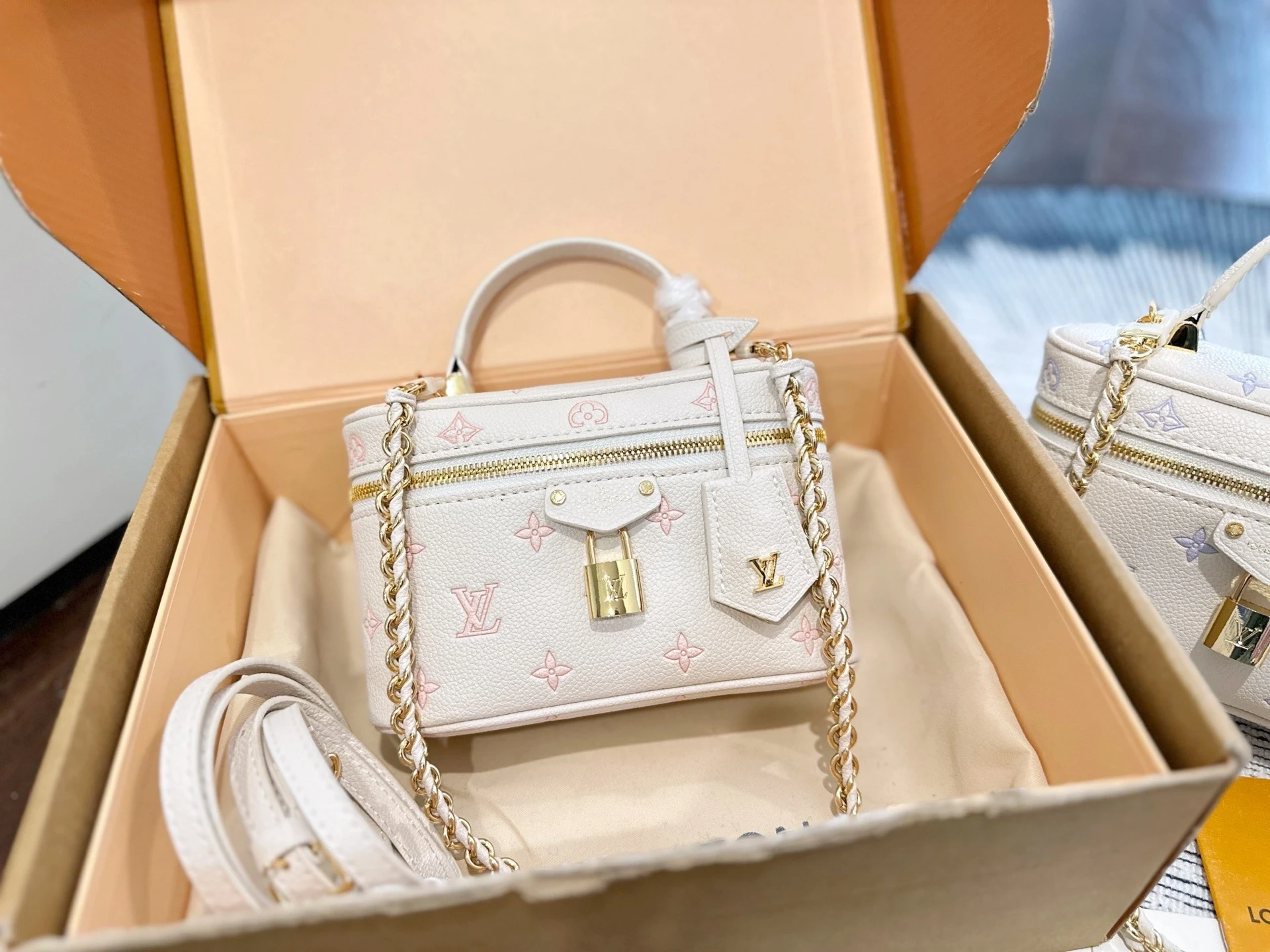 LV Vanity pm