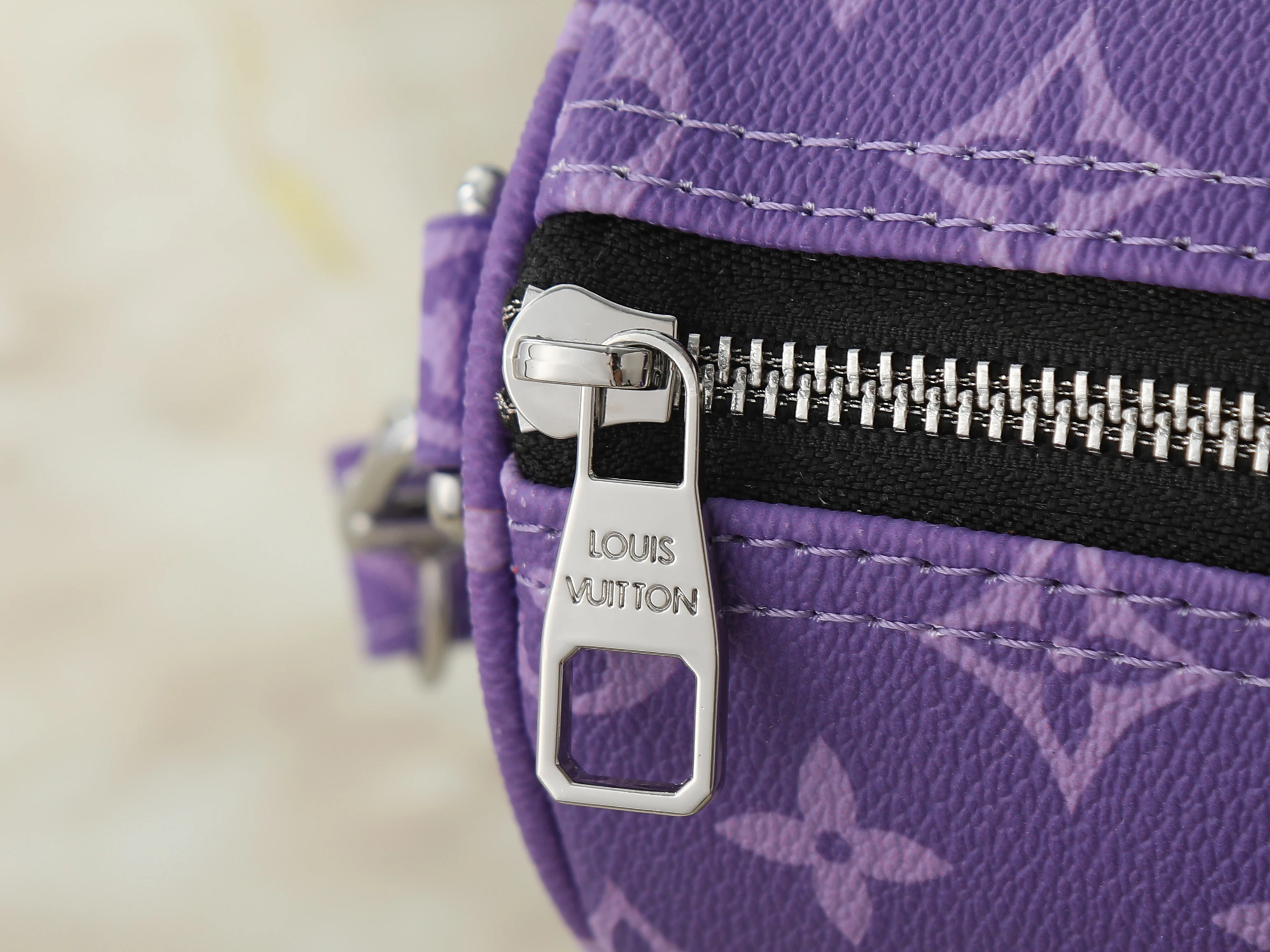 LV KEEPALL BANDOULIÈRE 25