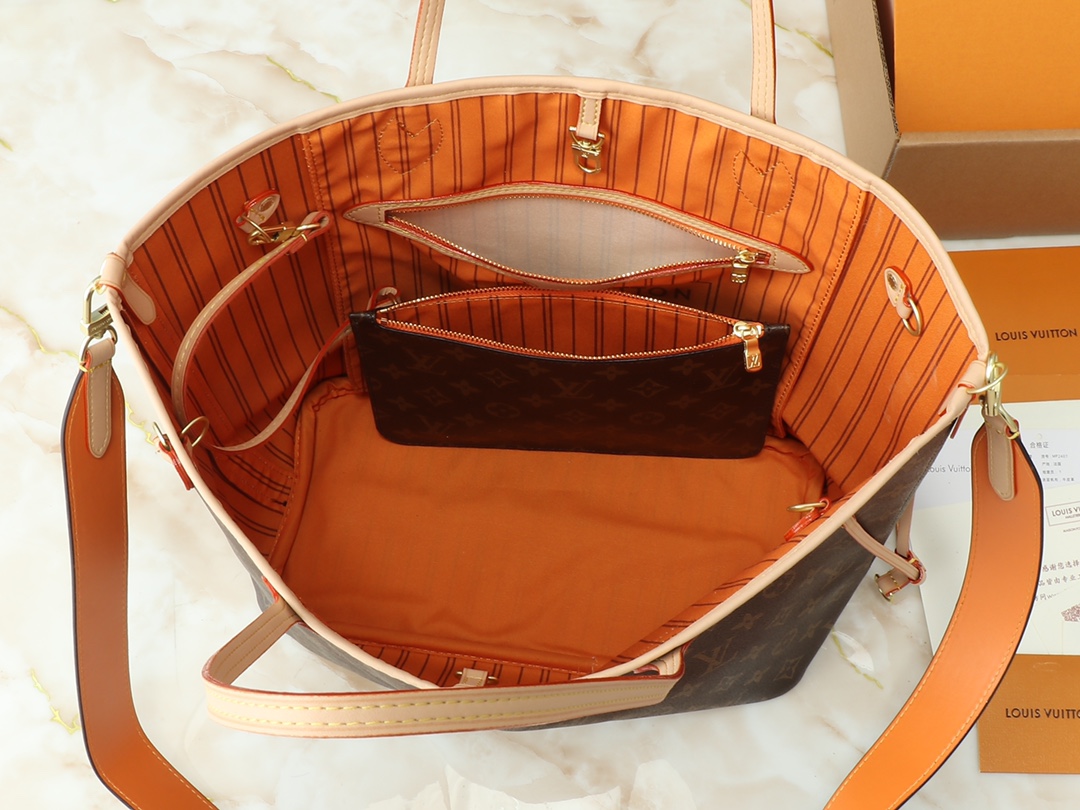 Neverfull Bandoulière Inside Out