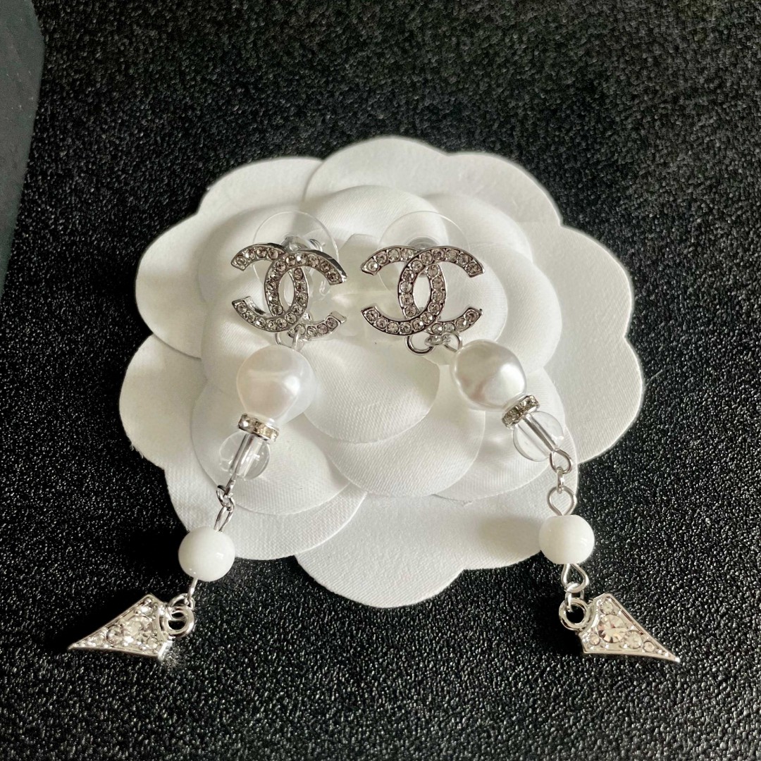 Chanel earring 21