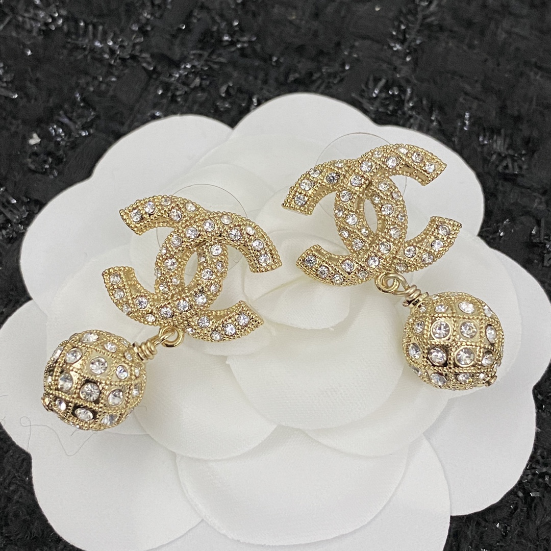 Chanel Earring