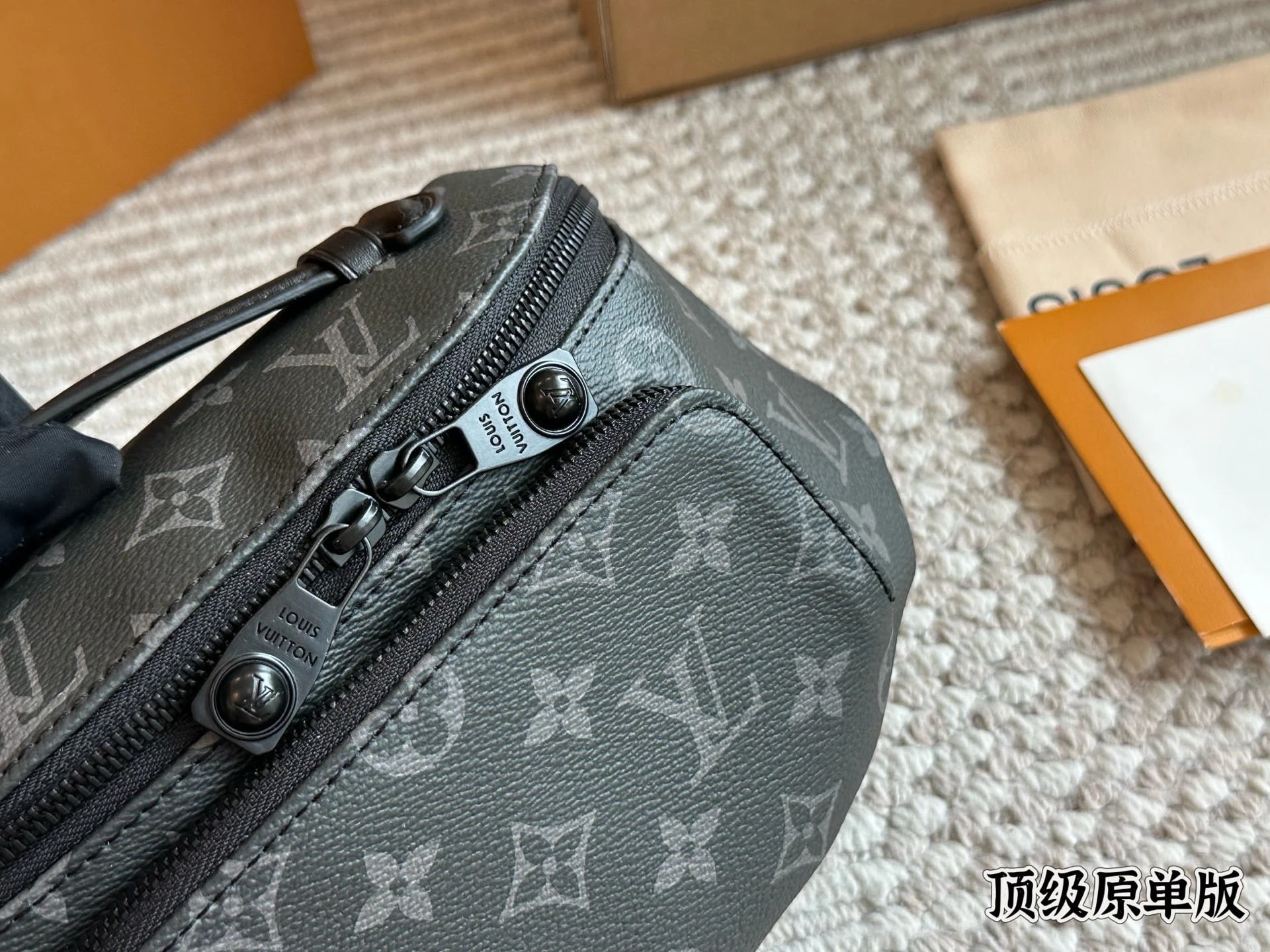 LV Men's Waist Bag / Chest Bag