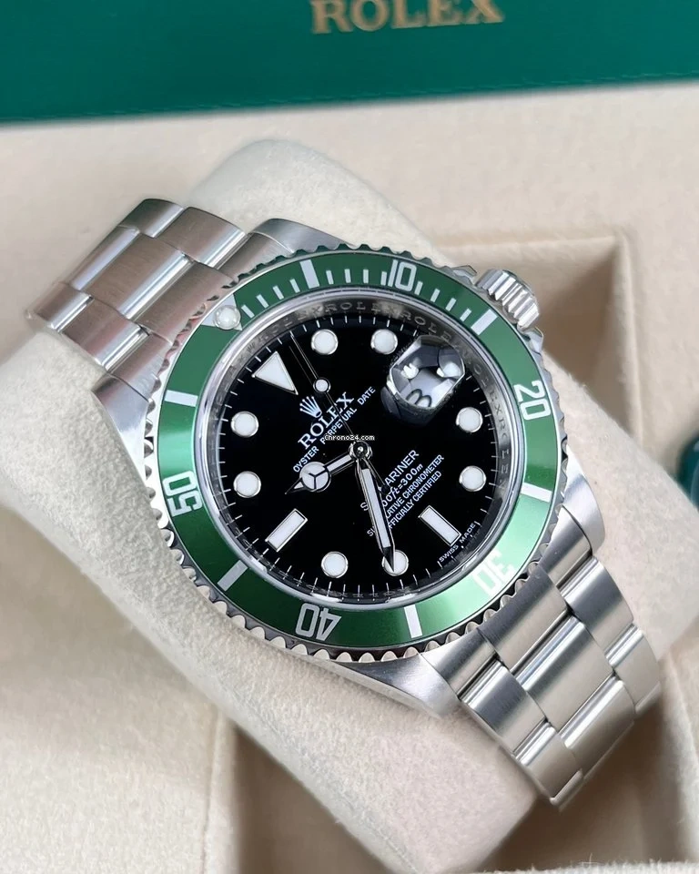 Rolex Submariner 16610LV-93250 black dial watch