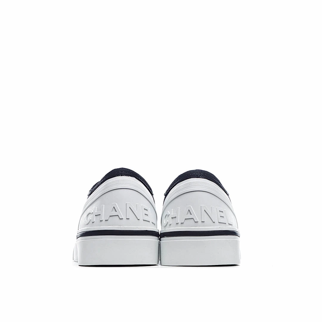 Chanel Canvas Casual Sneakers