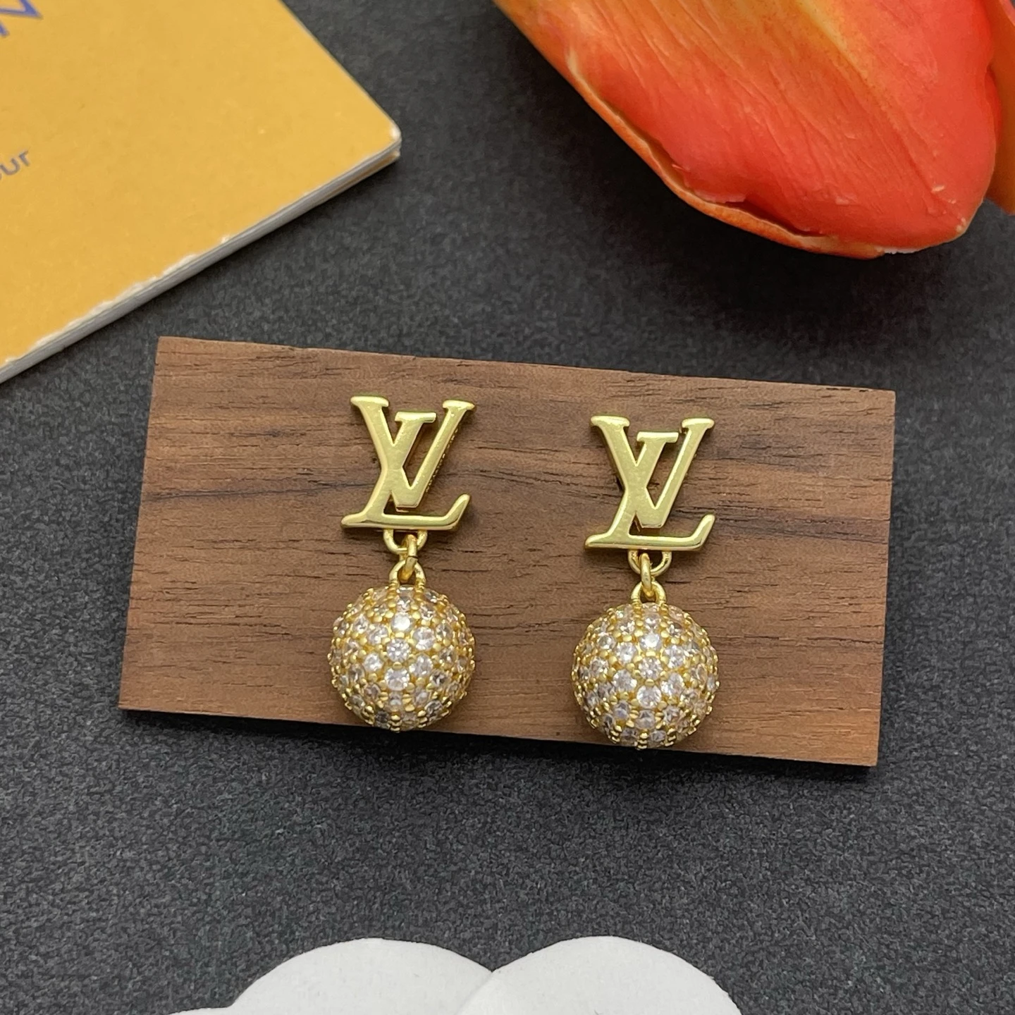 LV Earring