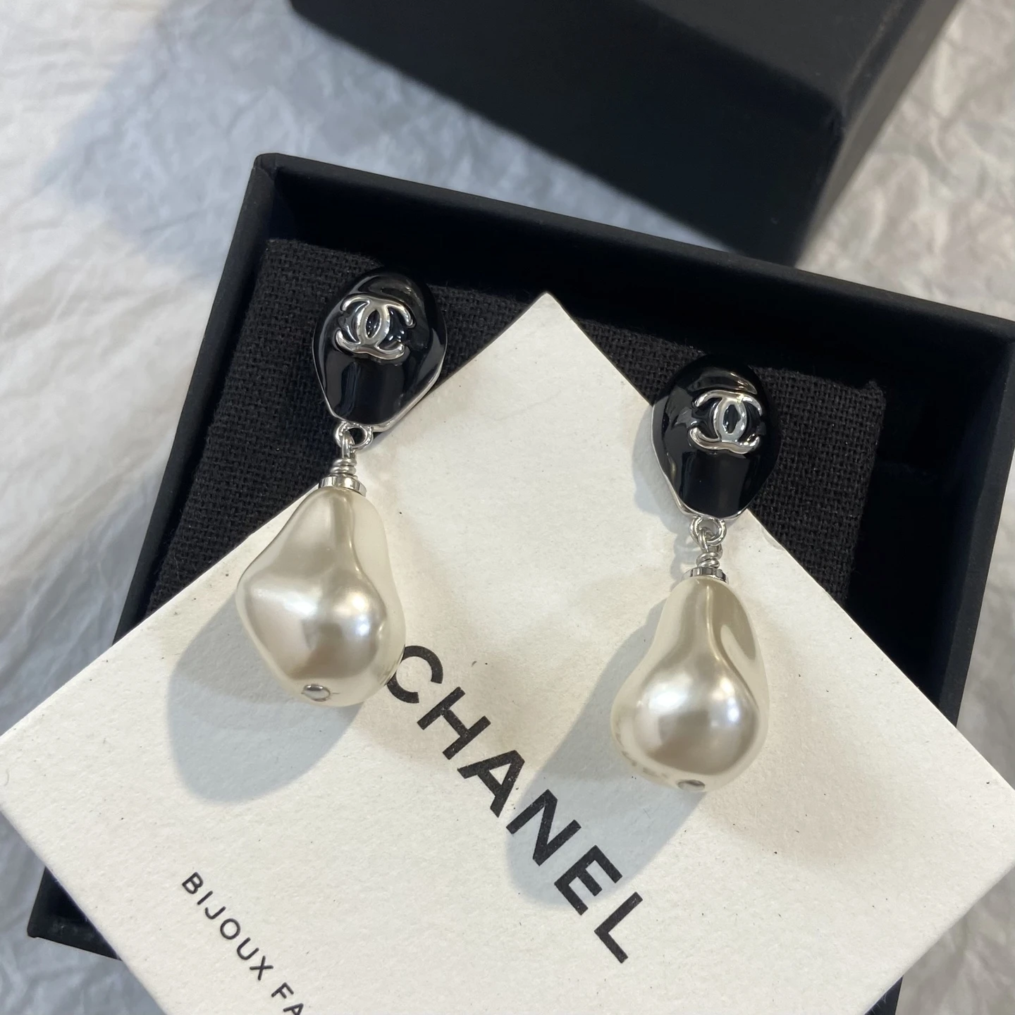 Chanel Earring