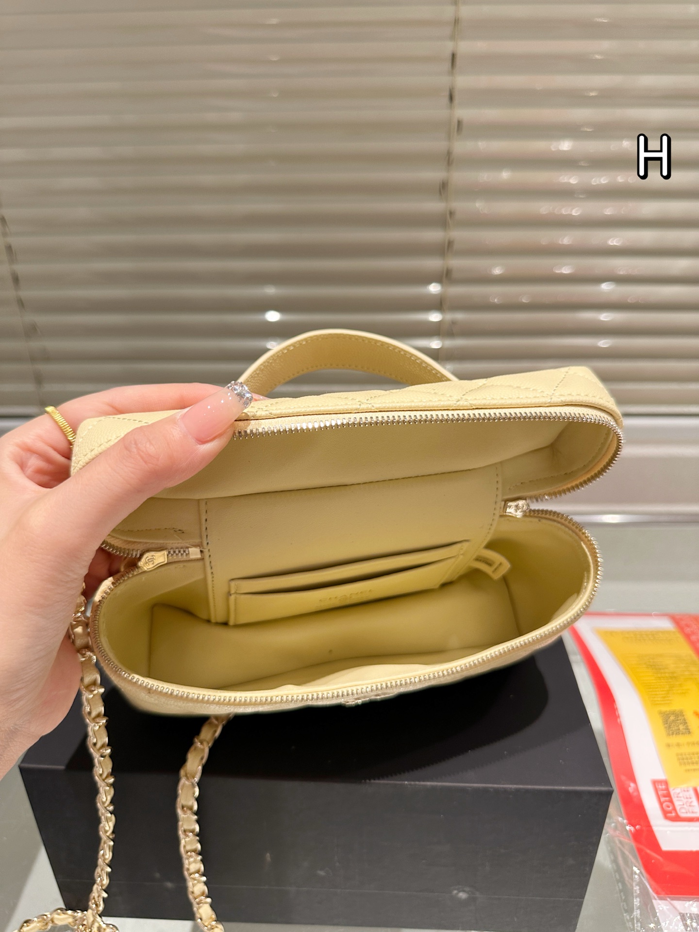 Chanel 25c Handbag