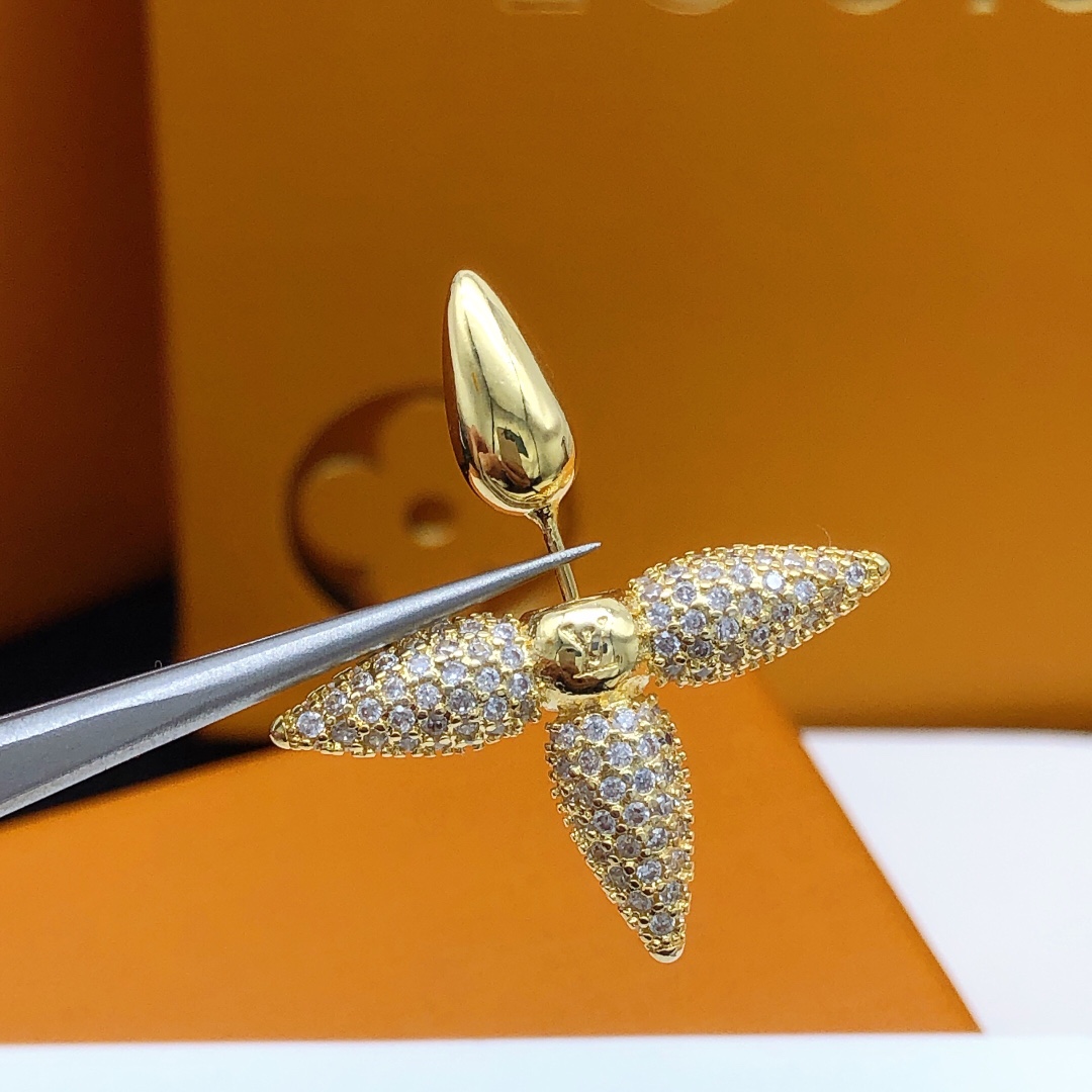 LV earring