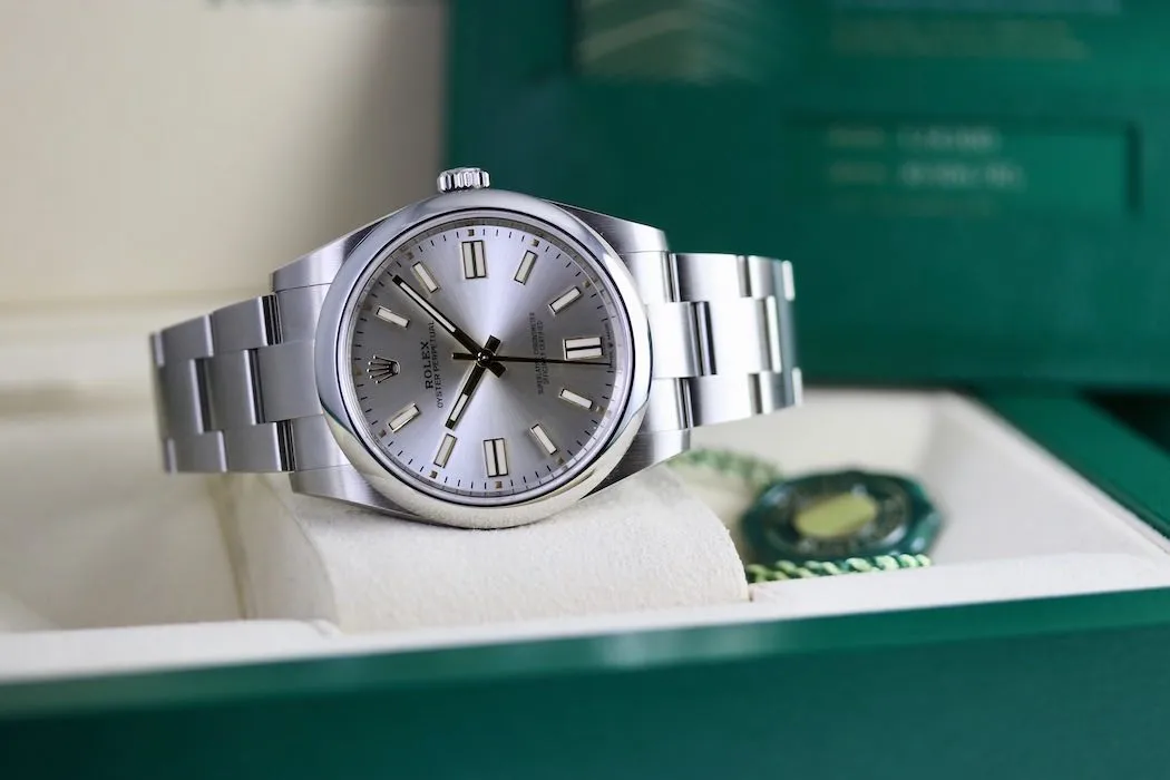 OYSTER PERPETUAL 124300 Series(Champagne gold)