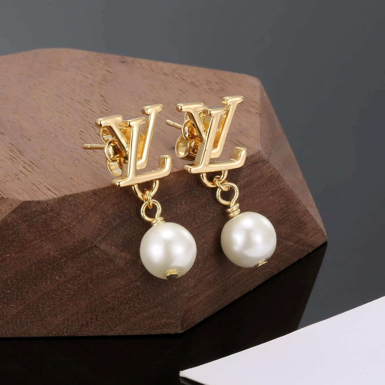 LV Earring