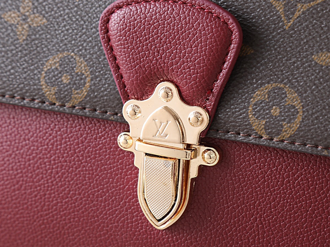 LV Victoire Chain Bag
