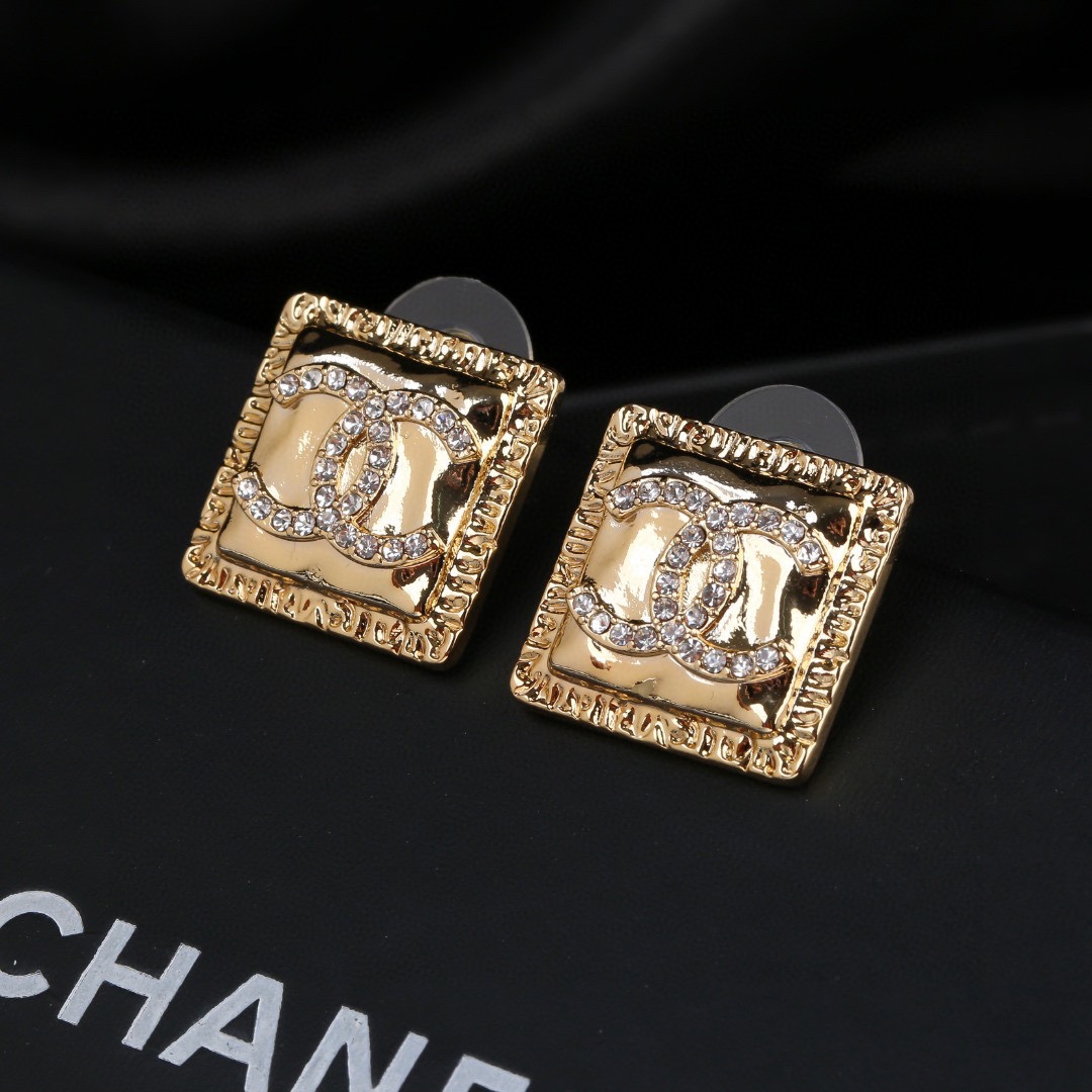 Chanel Earring