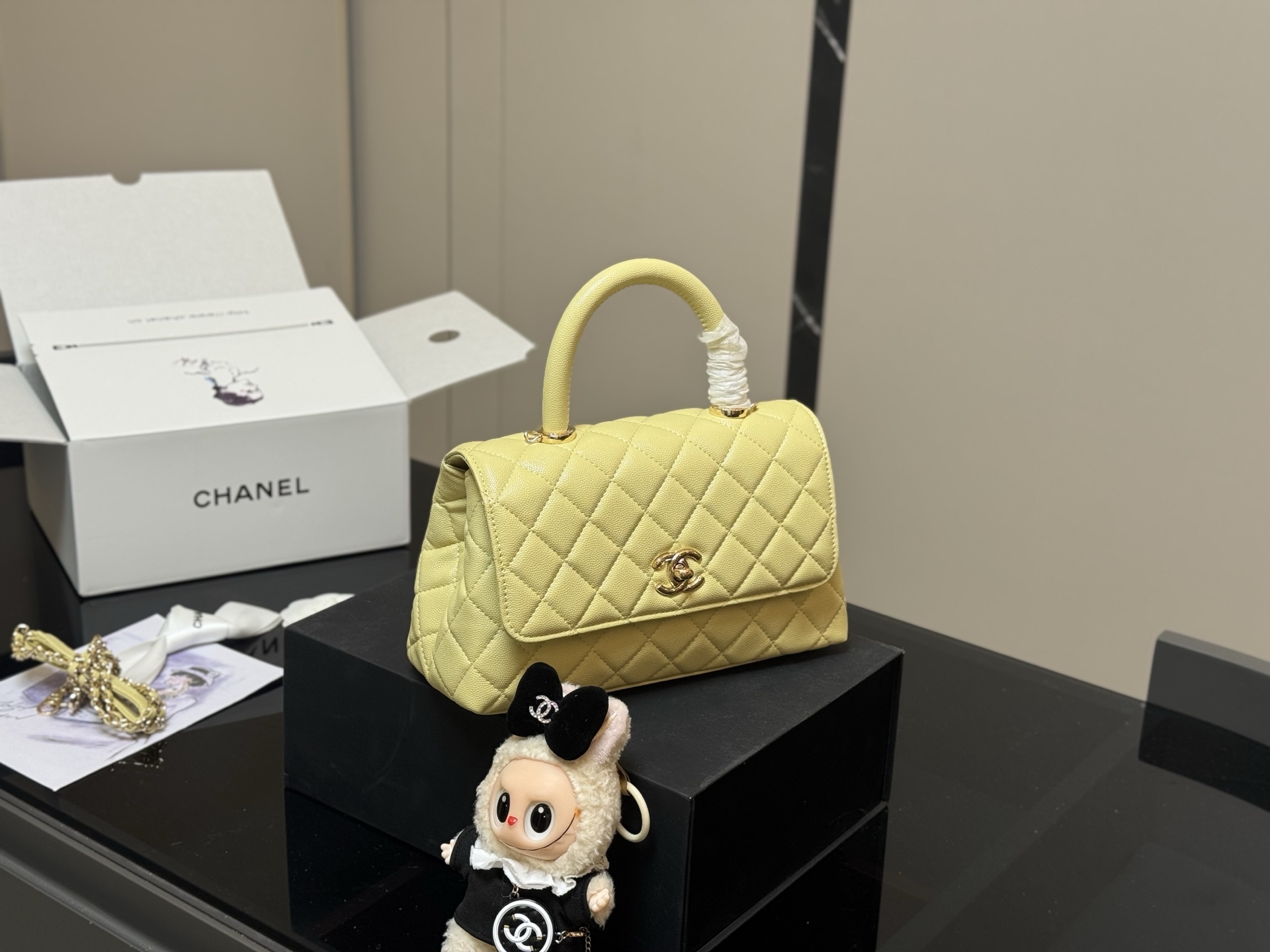 Chanel coco handle bag