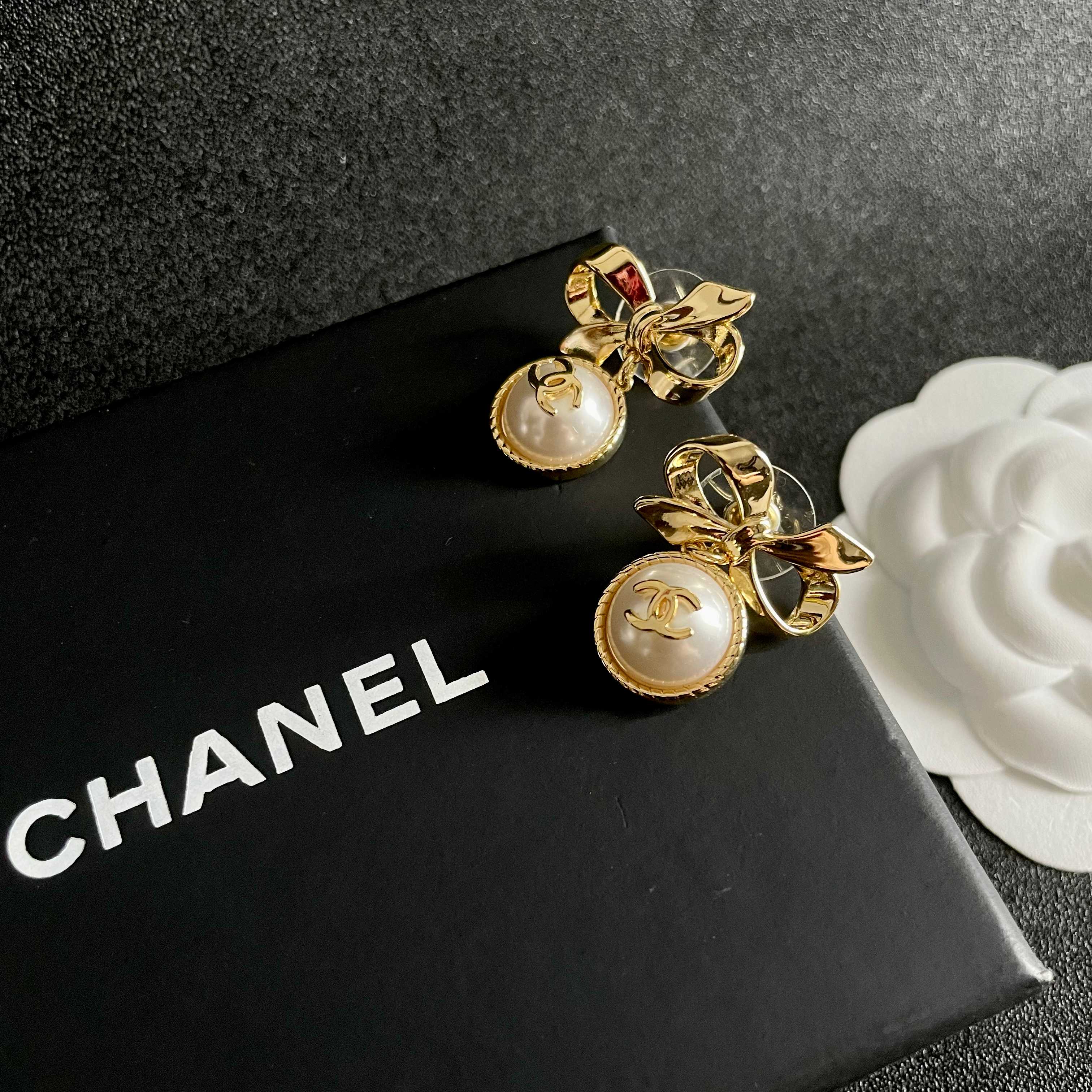 Chanel Earring