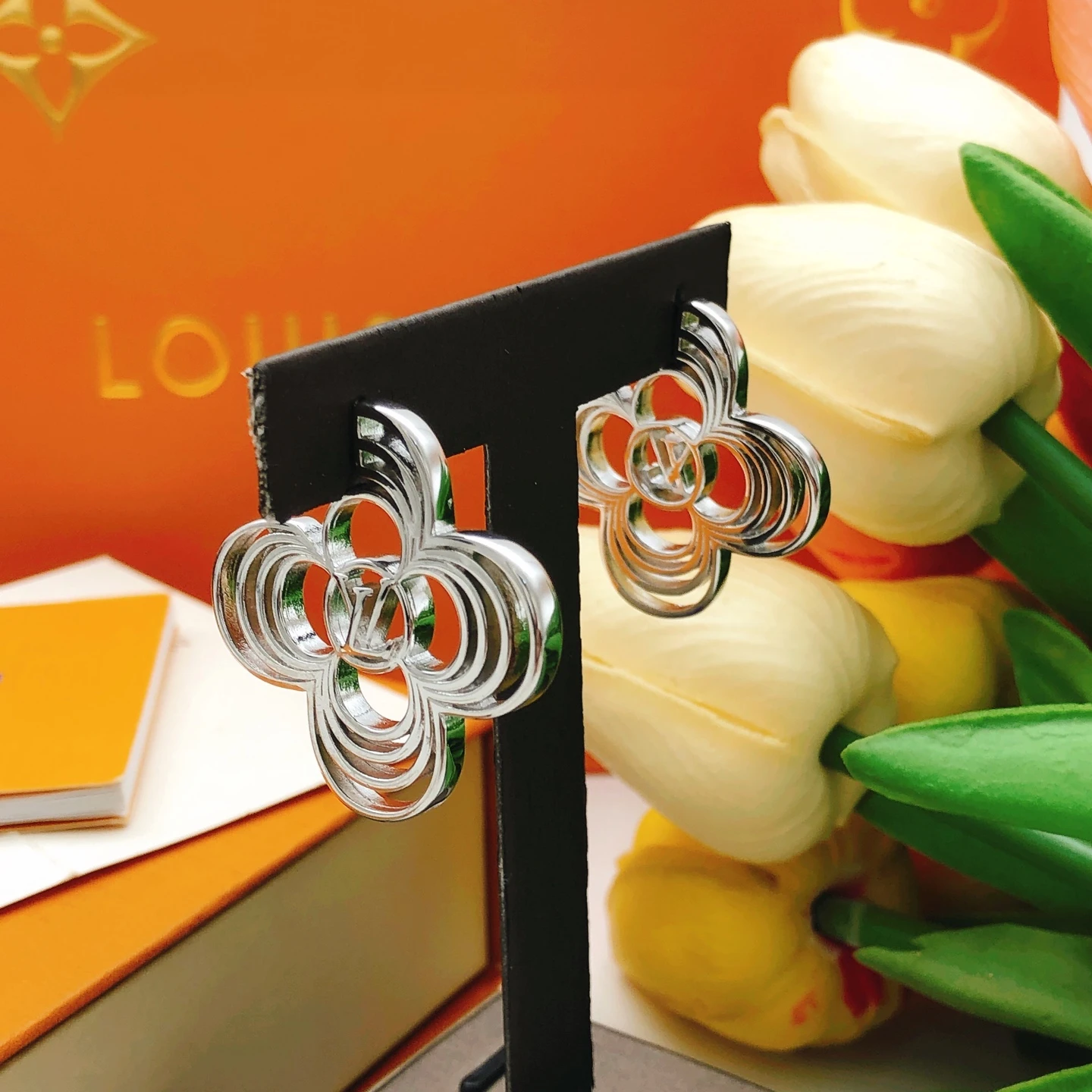 LV Earring