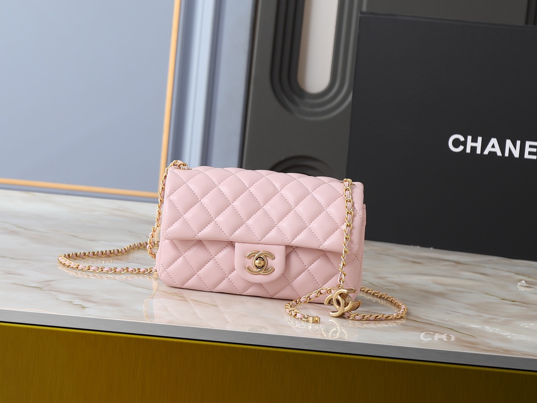 Chanel 25B Classic Flap