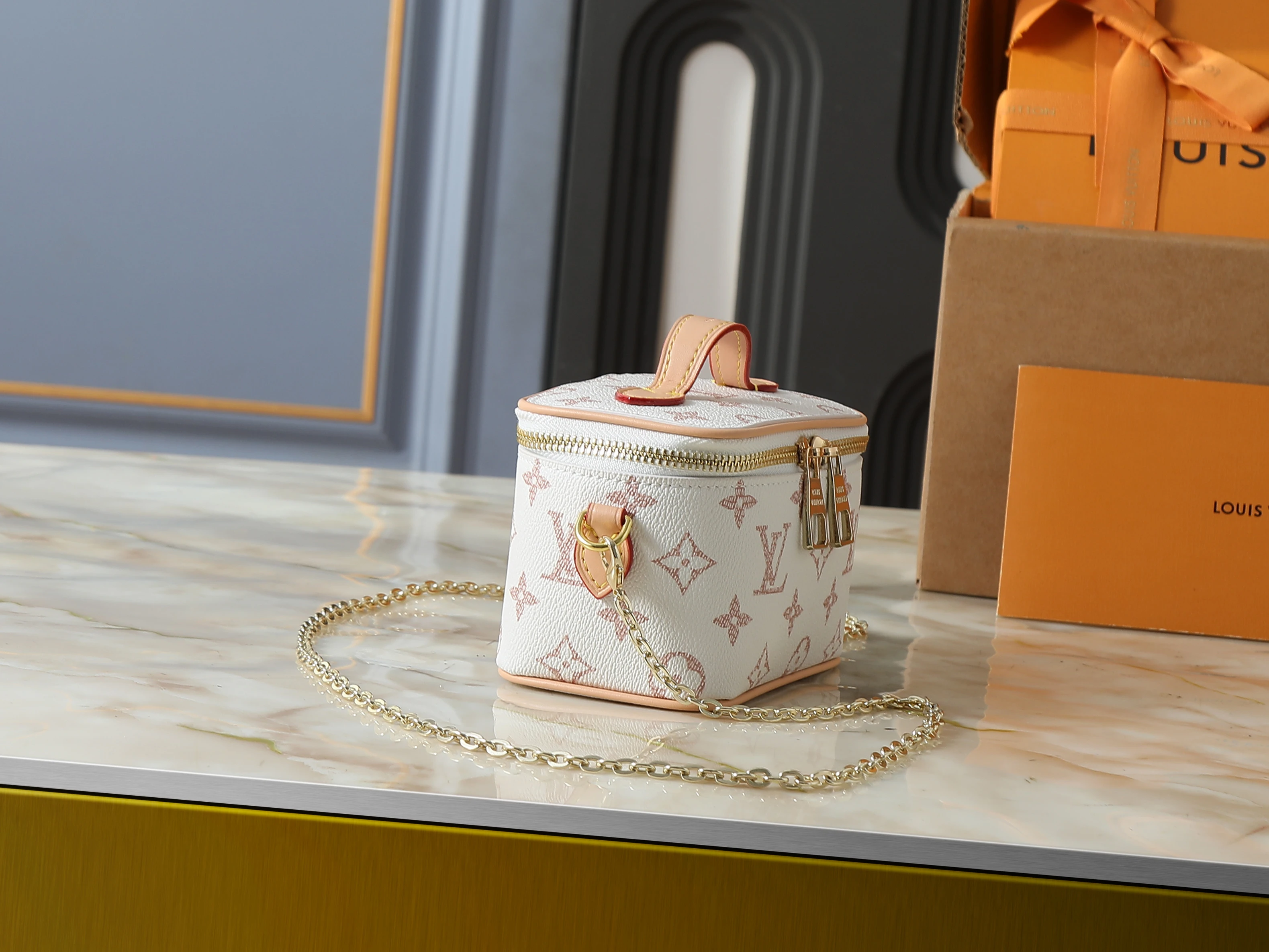 Micro Vanity