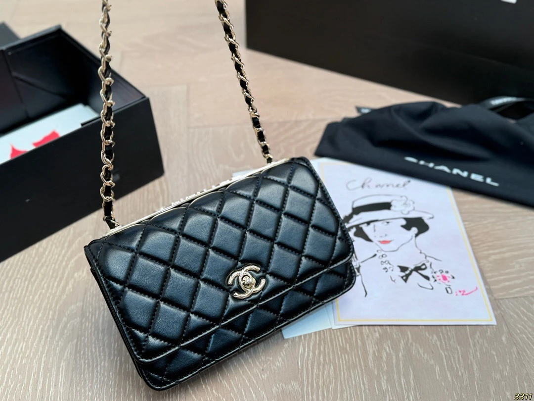 Chanel Trendy Woc