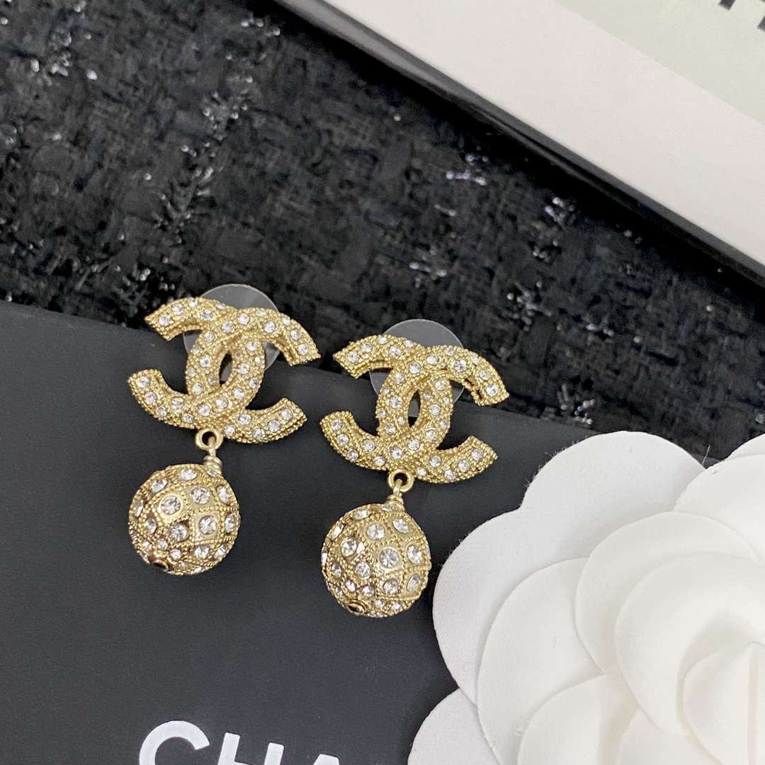 Chanel Earring