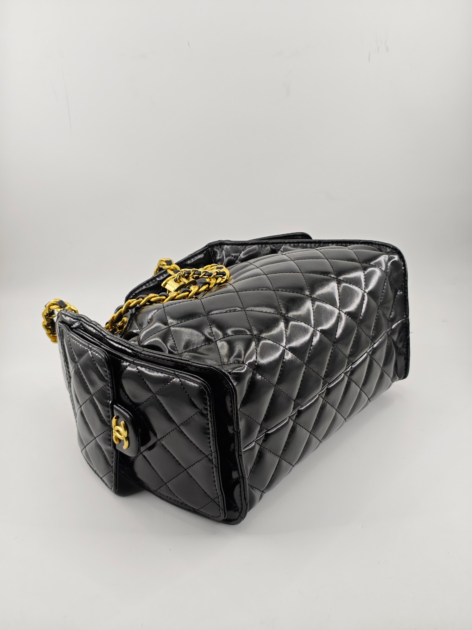Chanel 25c Hobo Bag